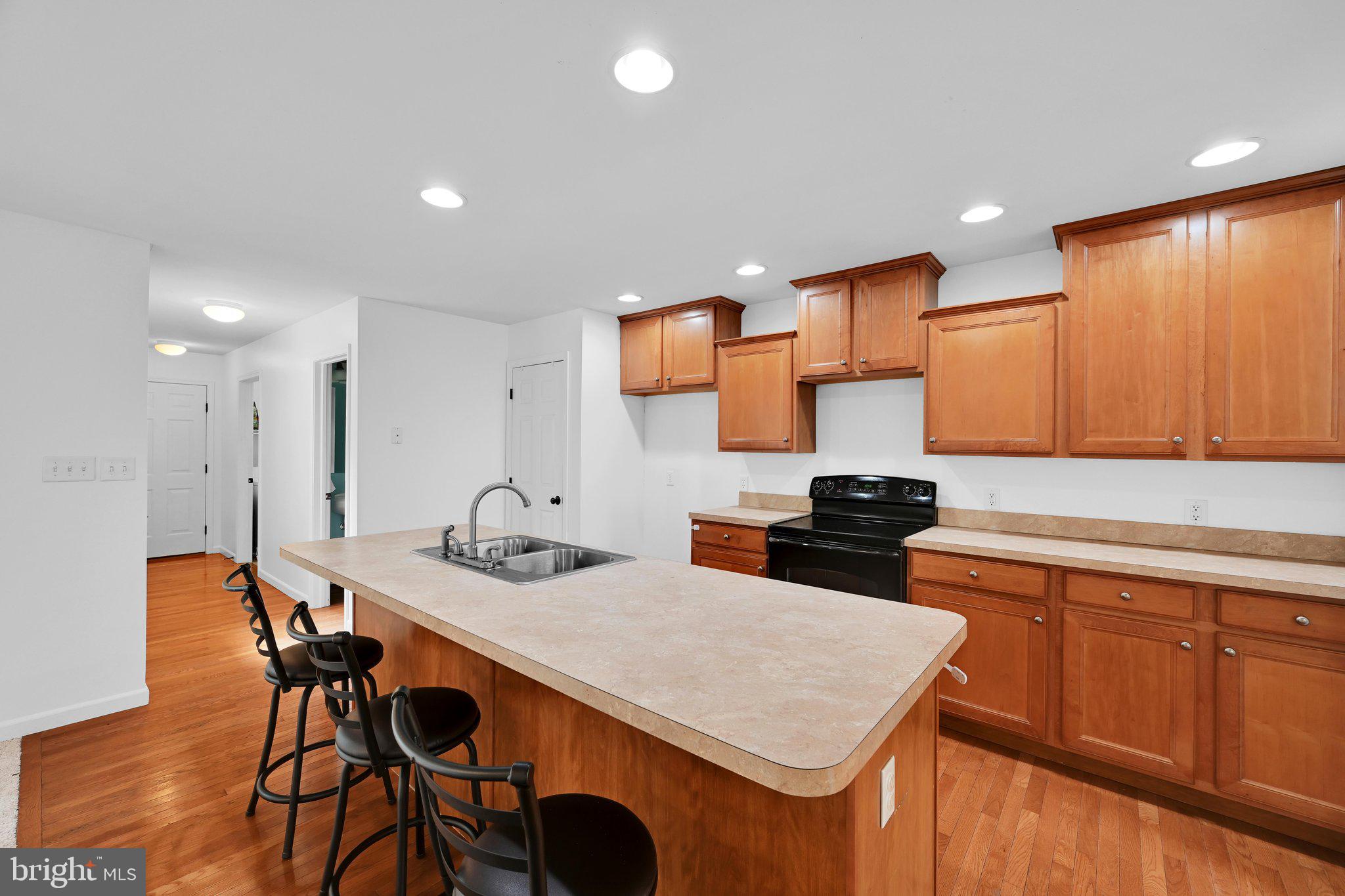 CASTLETON - Residential