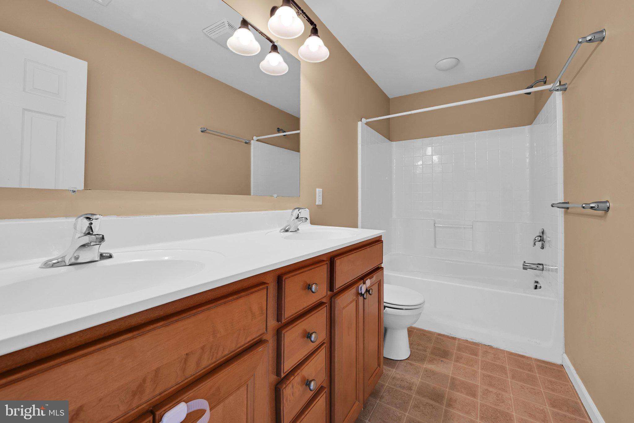 CASTLETON - Residential