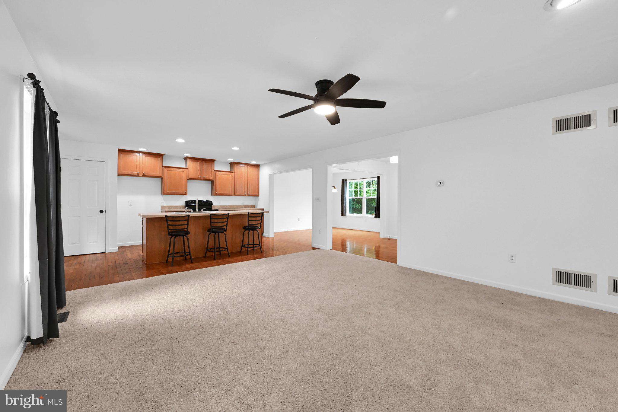 CASTLETON - Residential