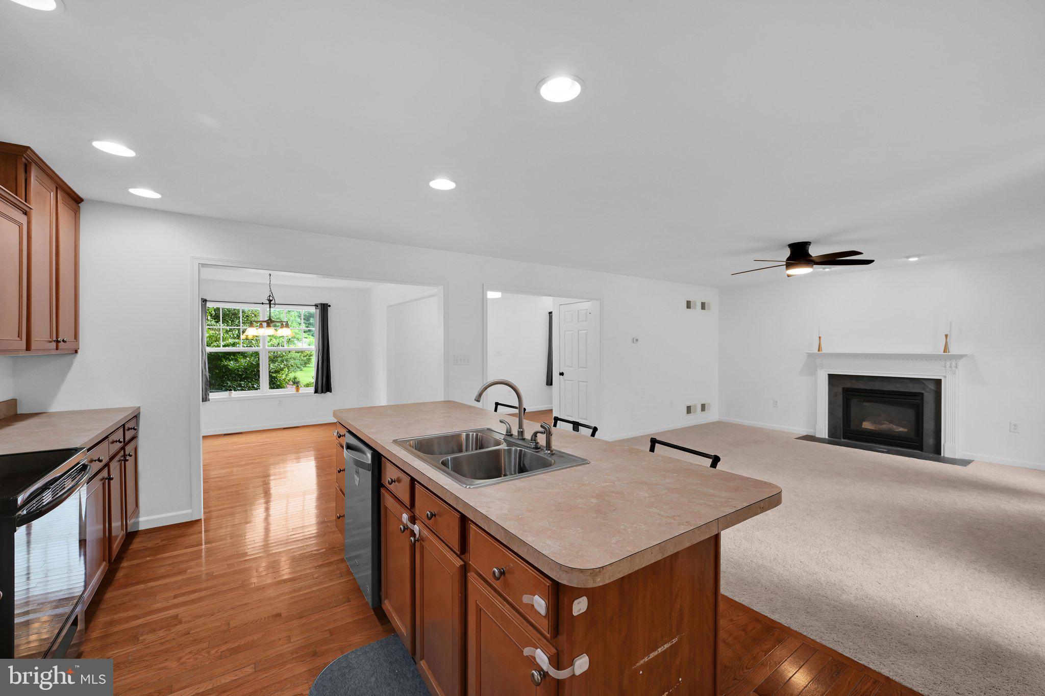 CASTLETON - Residential