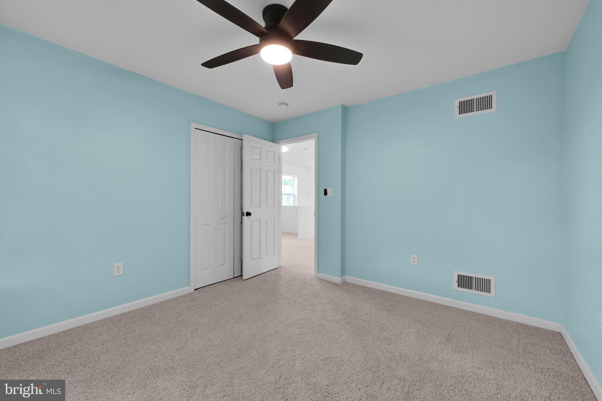 CASTLETON - Residential