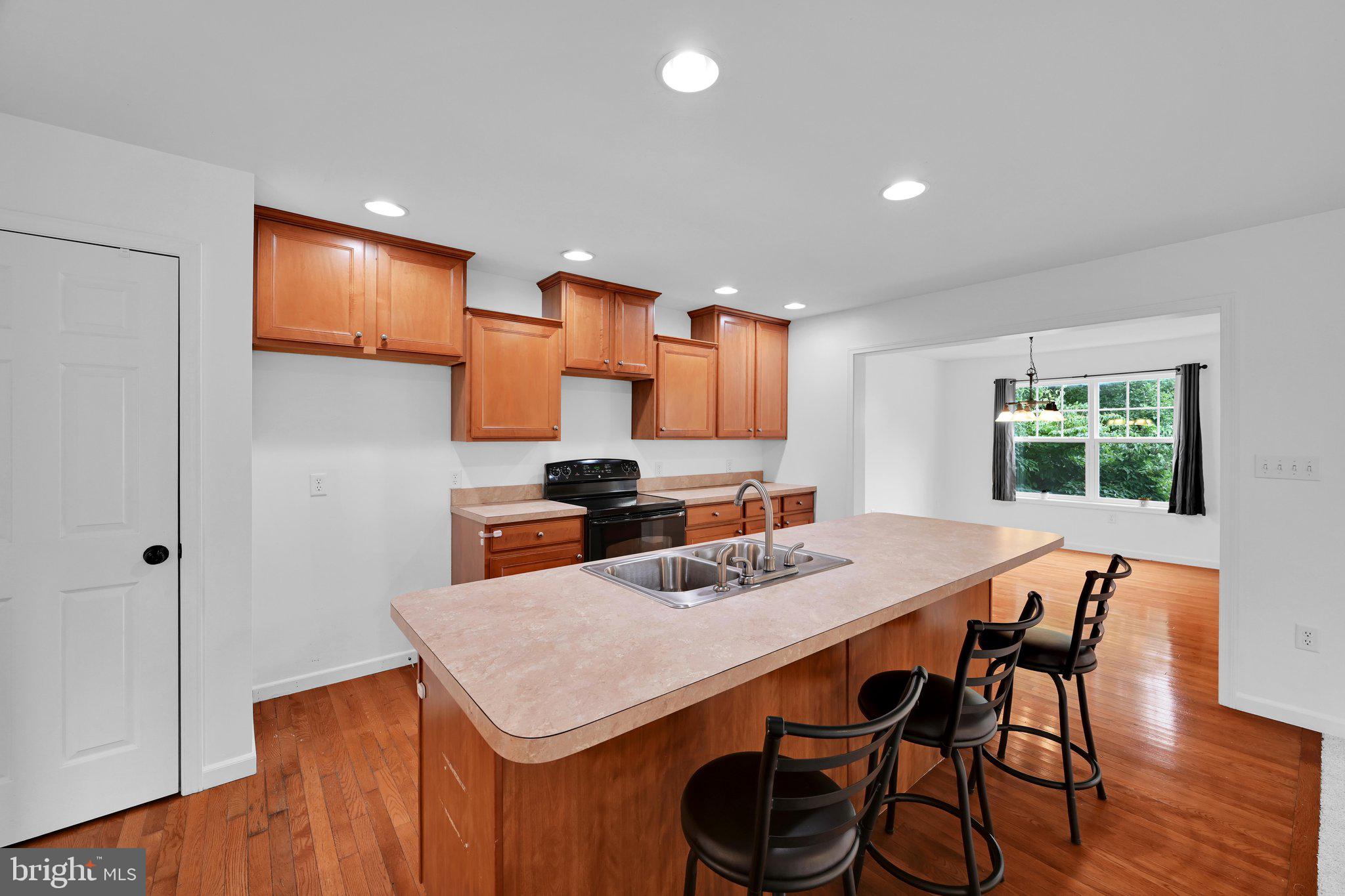 CASTLETON - Residential