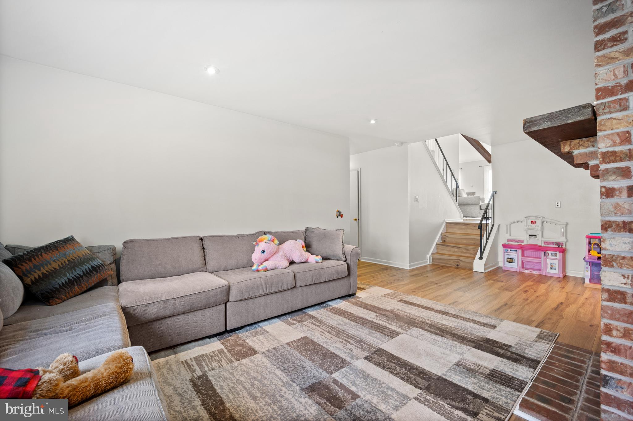 NEWTOWN CROSSING - Residential