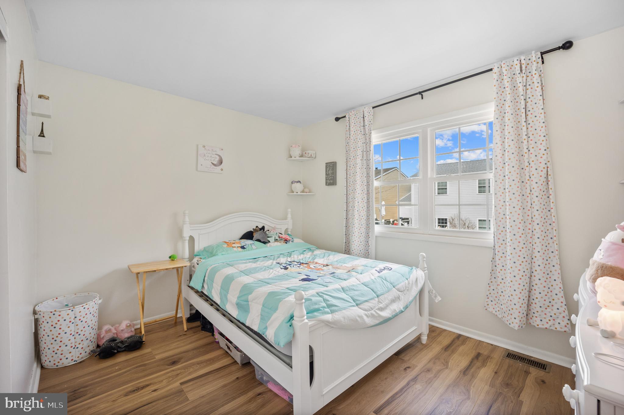 NEWTOWN CROSSING - Residential