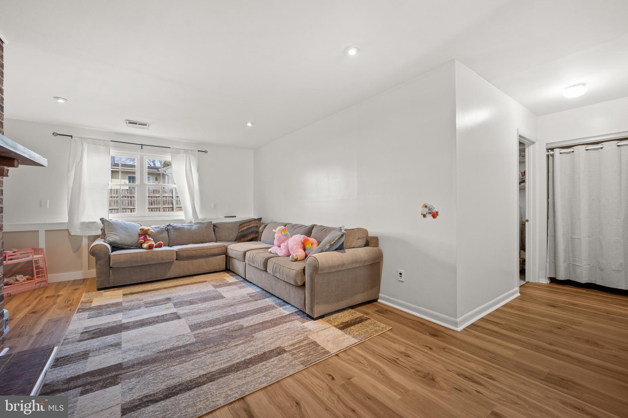 NEWTOWN CROSSING - Residential