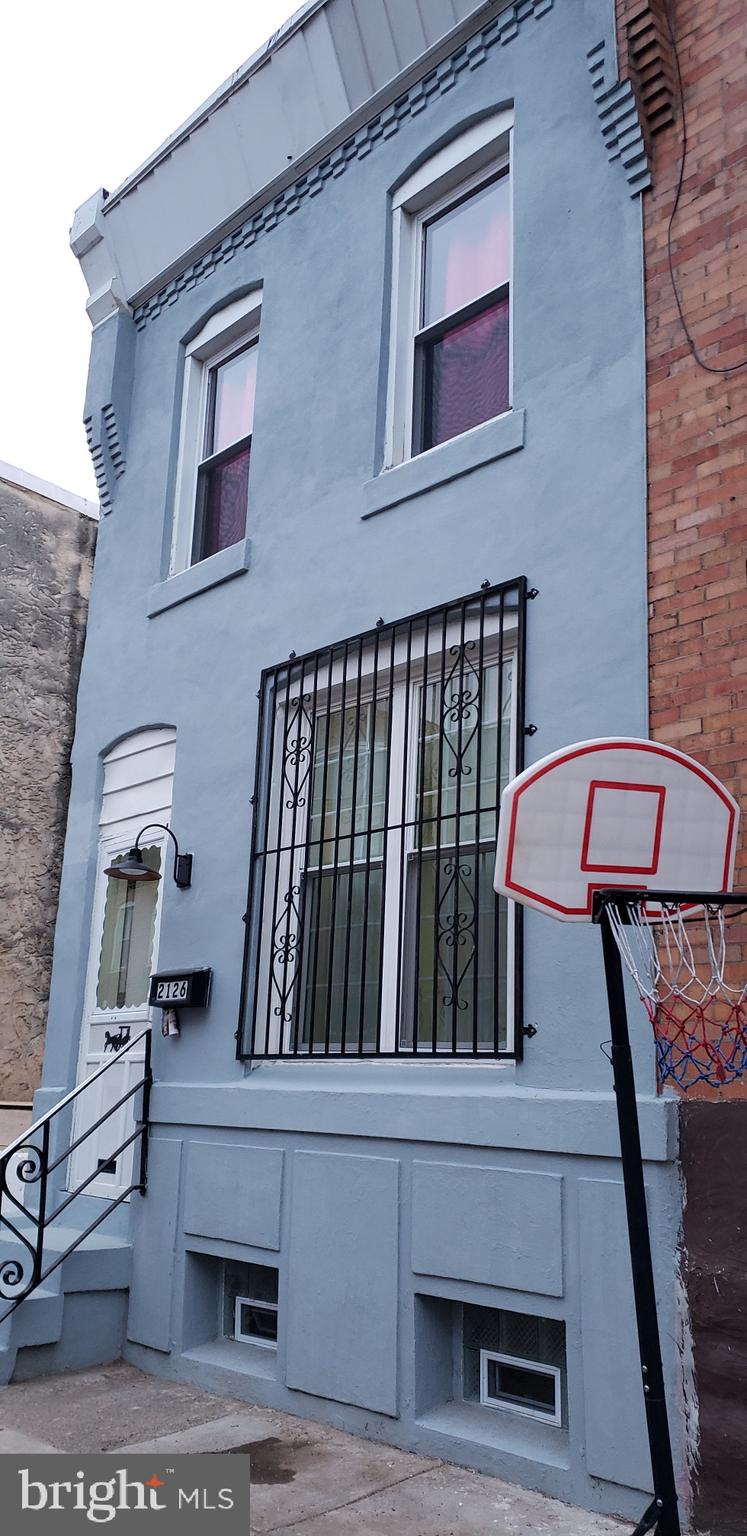 KENSINGTON - Residential