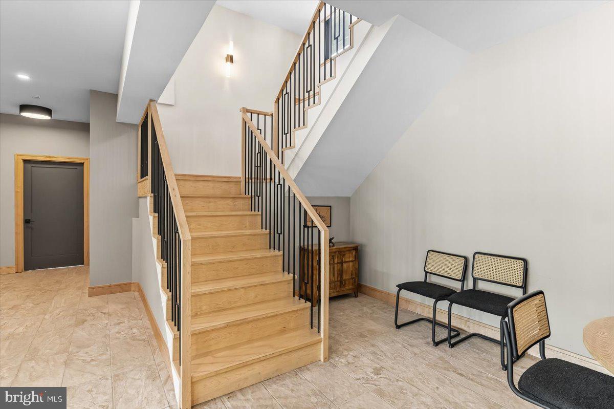 DEEP CREEK LAKE - Residential
