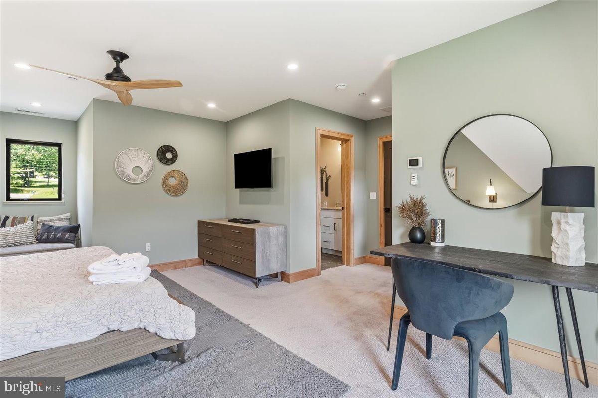 DEEP CREEK LAKE - Residential