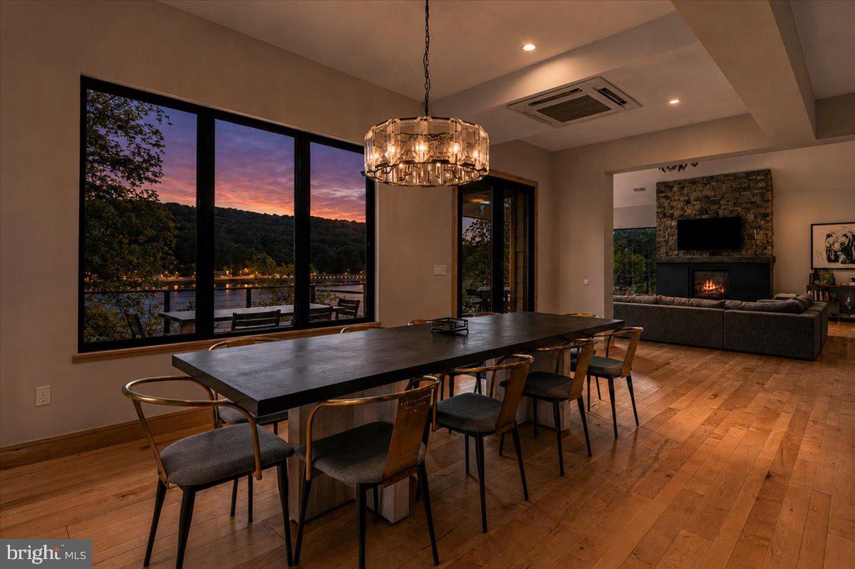 DEEP CREEK LAKE - Residential