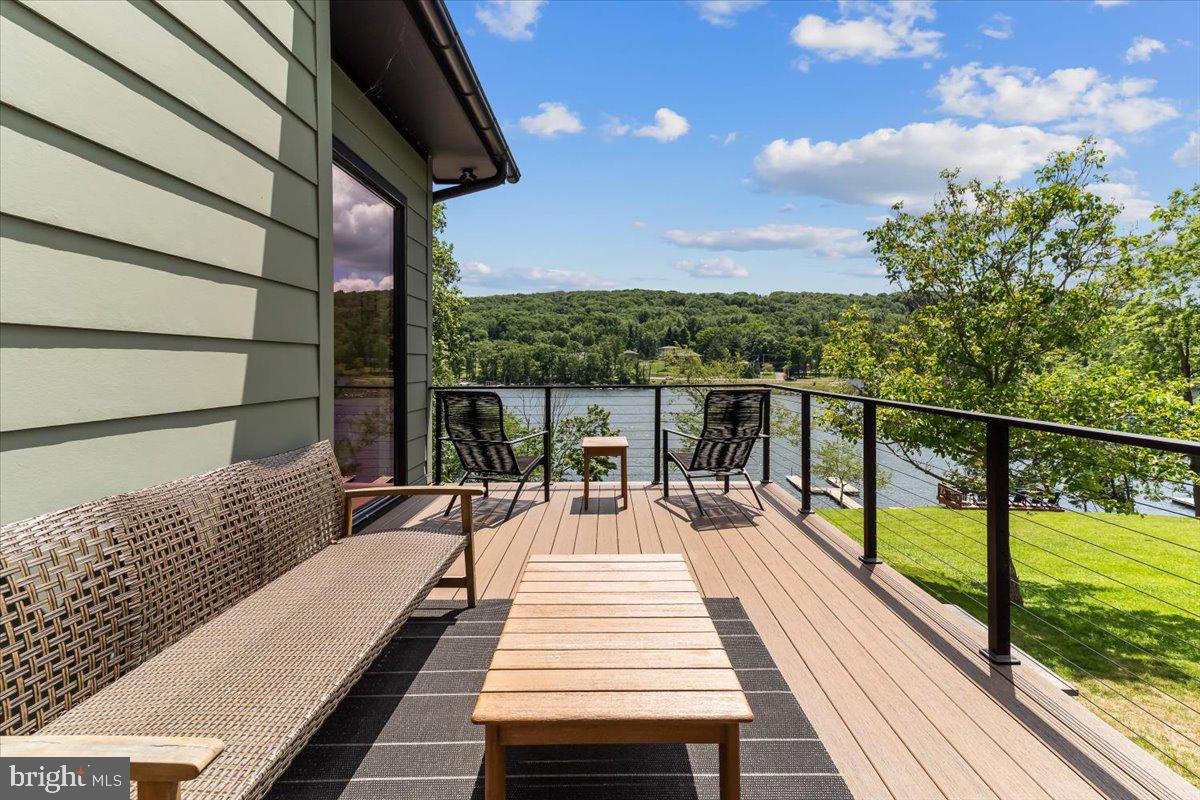 DEEP CREEK LAKE - Residential