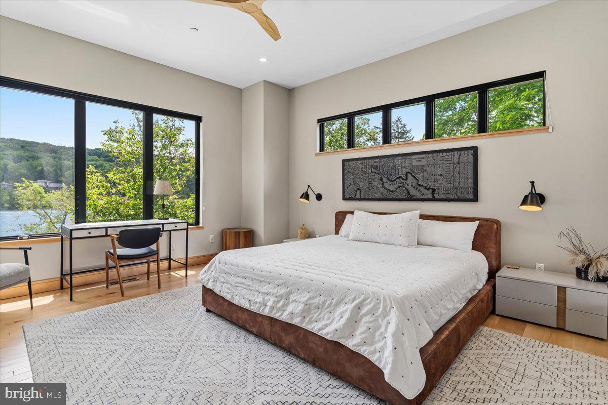 DEEP CREEK LAKE - Residential
