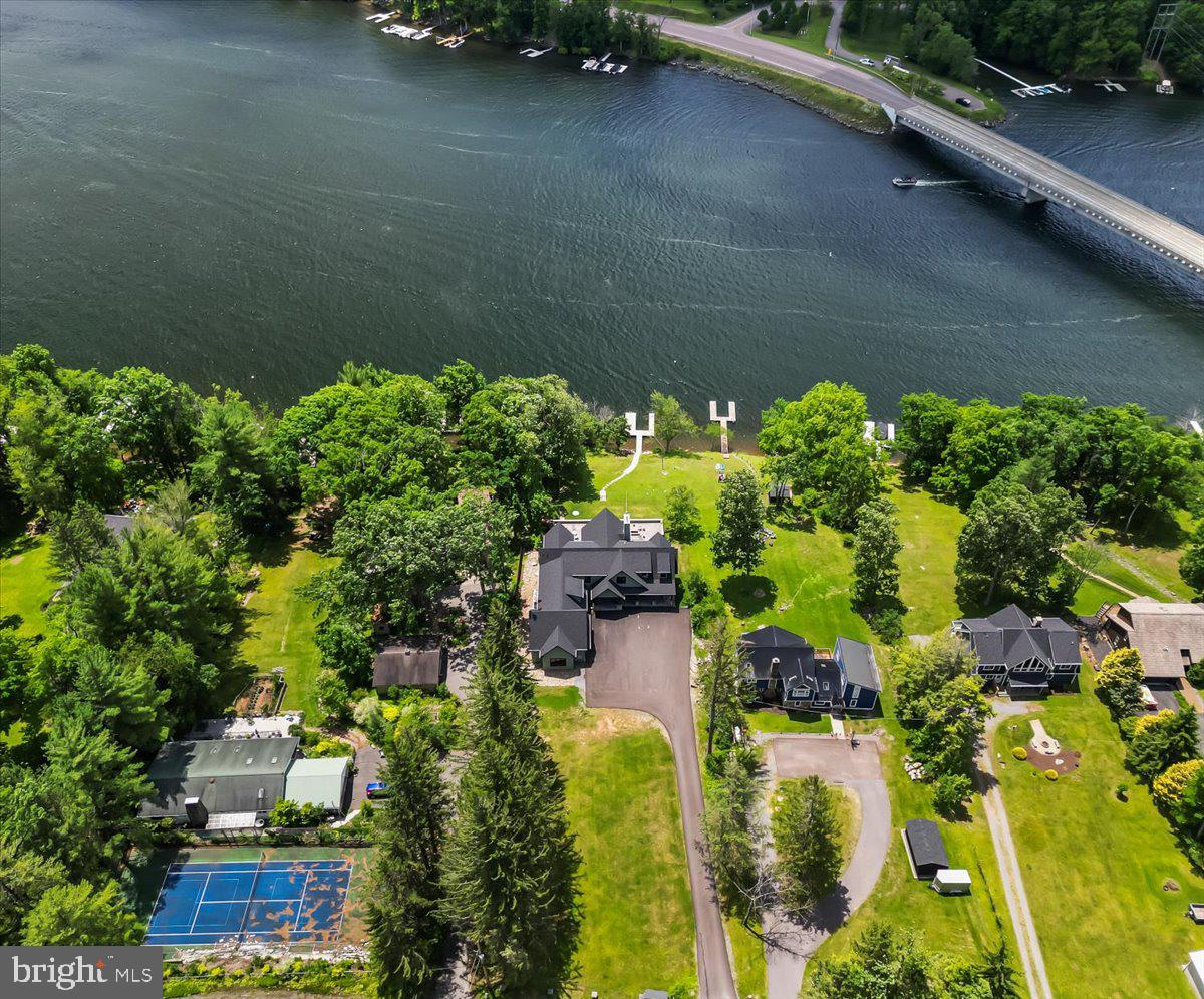 DEEP CREEK LAKE - Residential