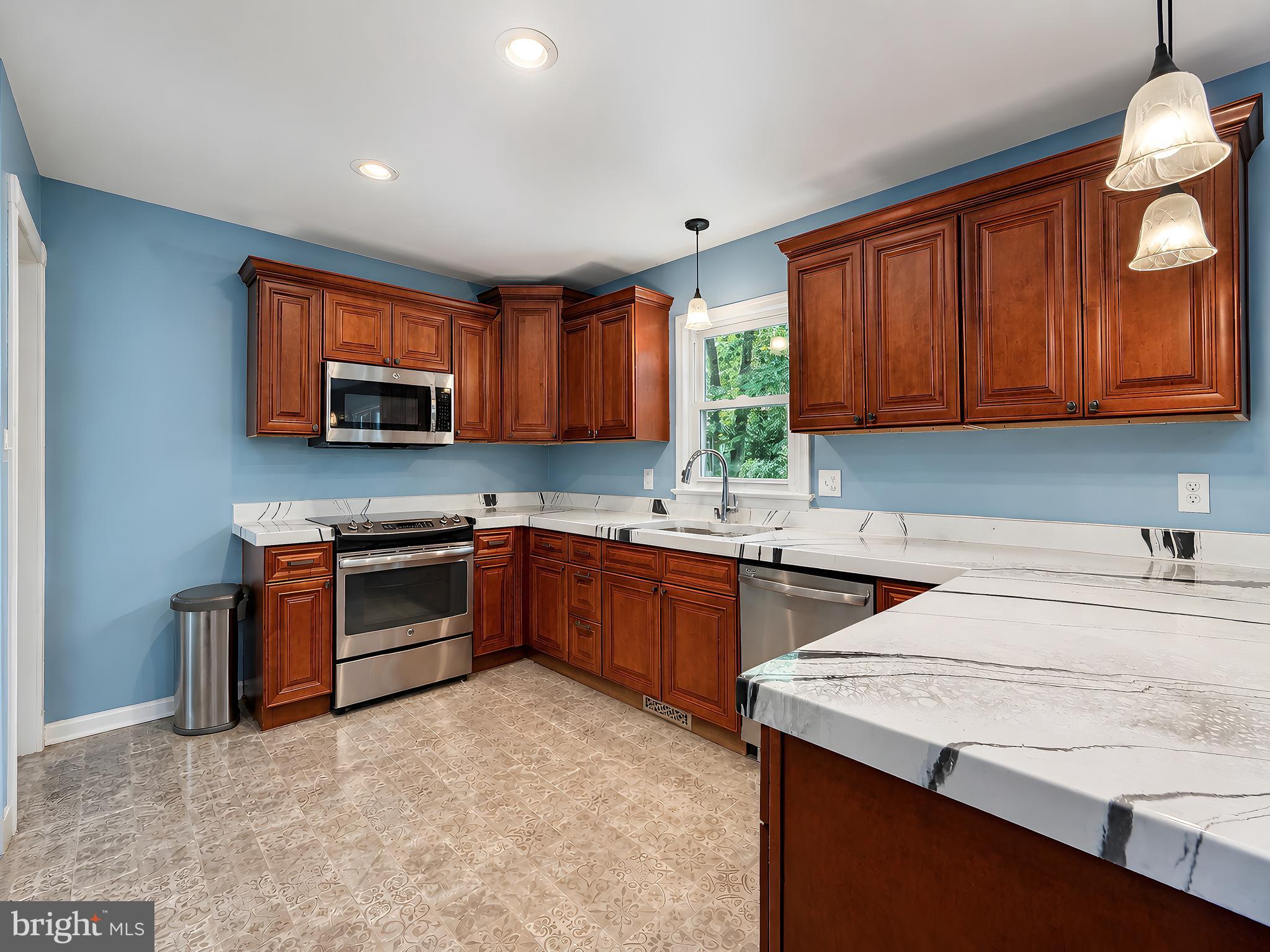 TOWN CREEK - Residential