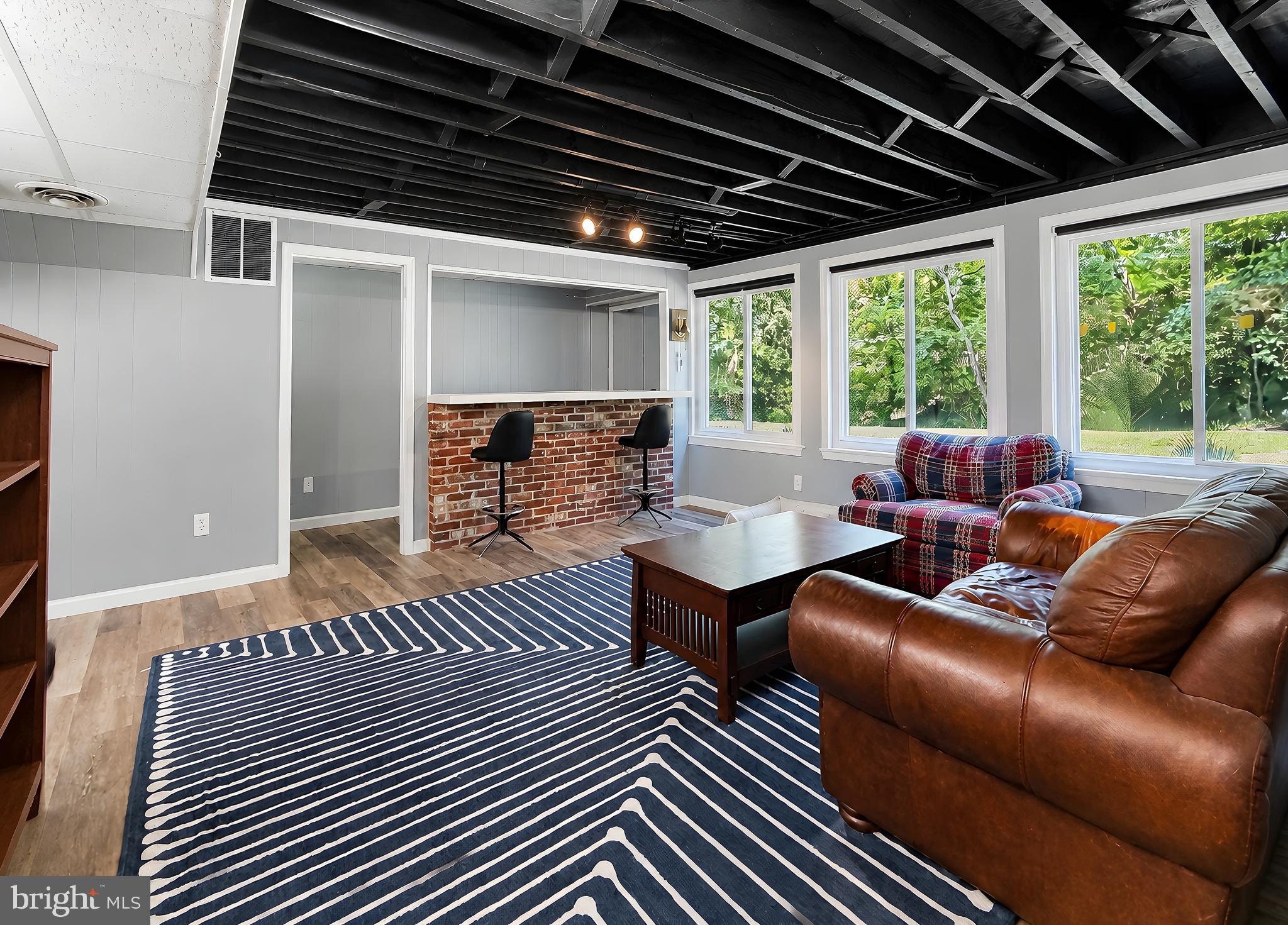 TOWN CREEK - Residential