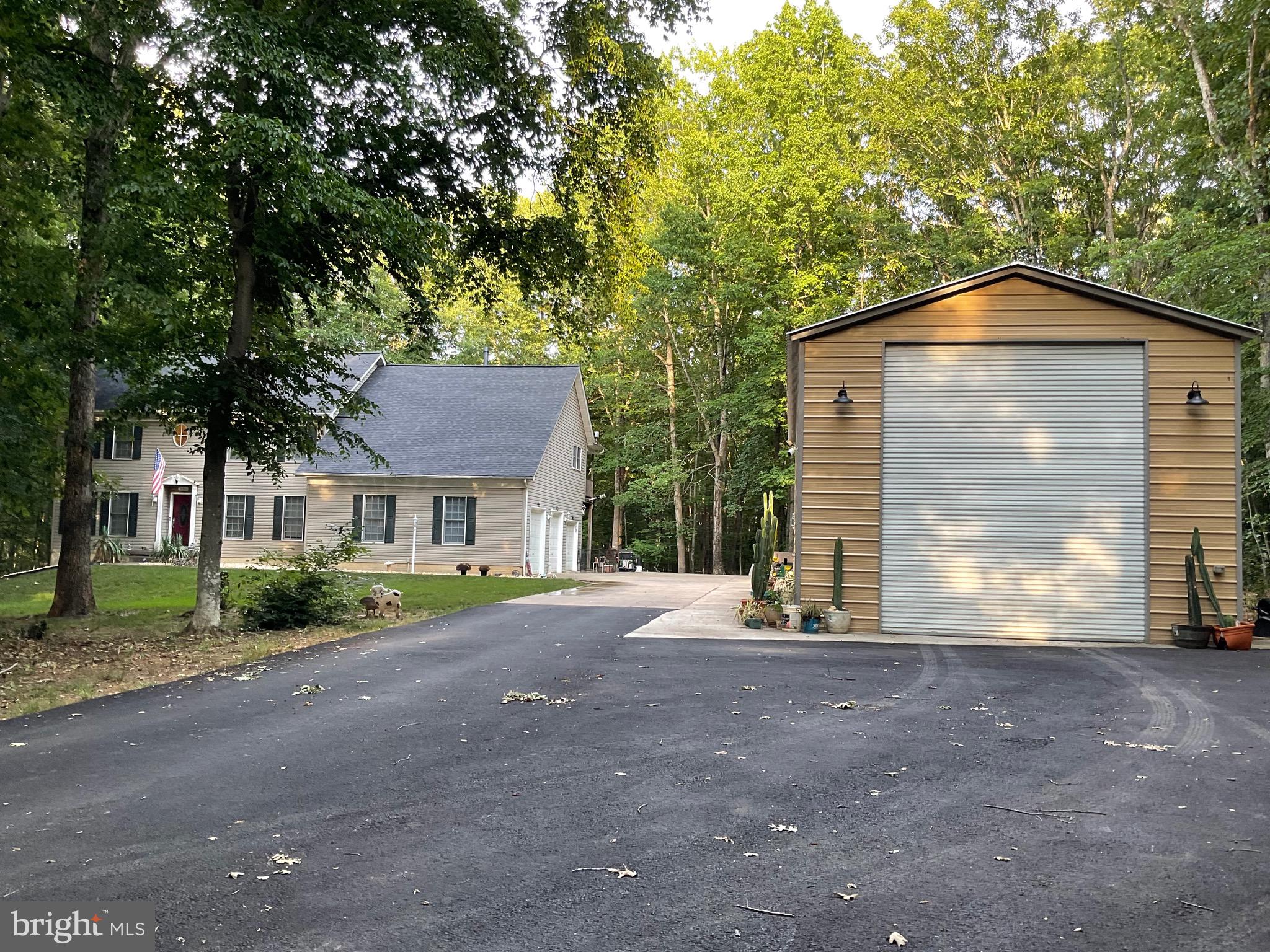 LAKELAND FOREST - Residential