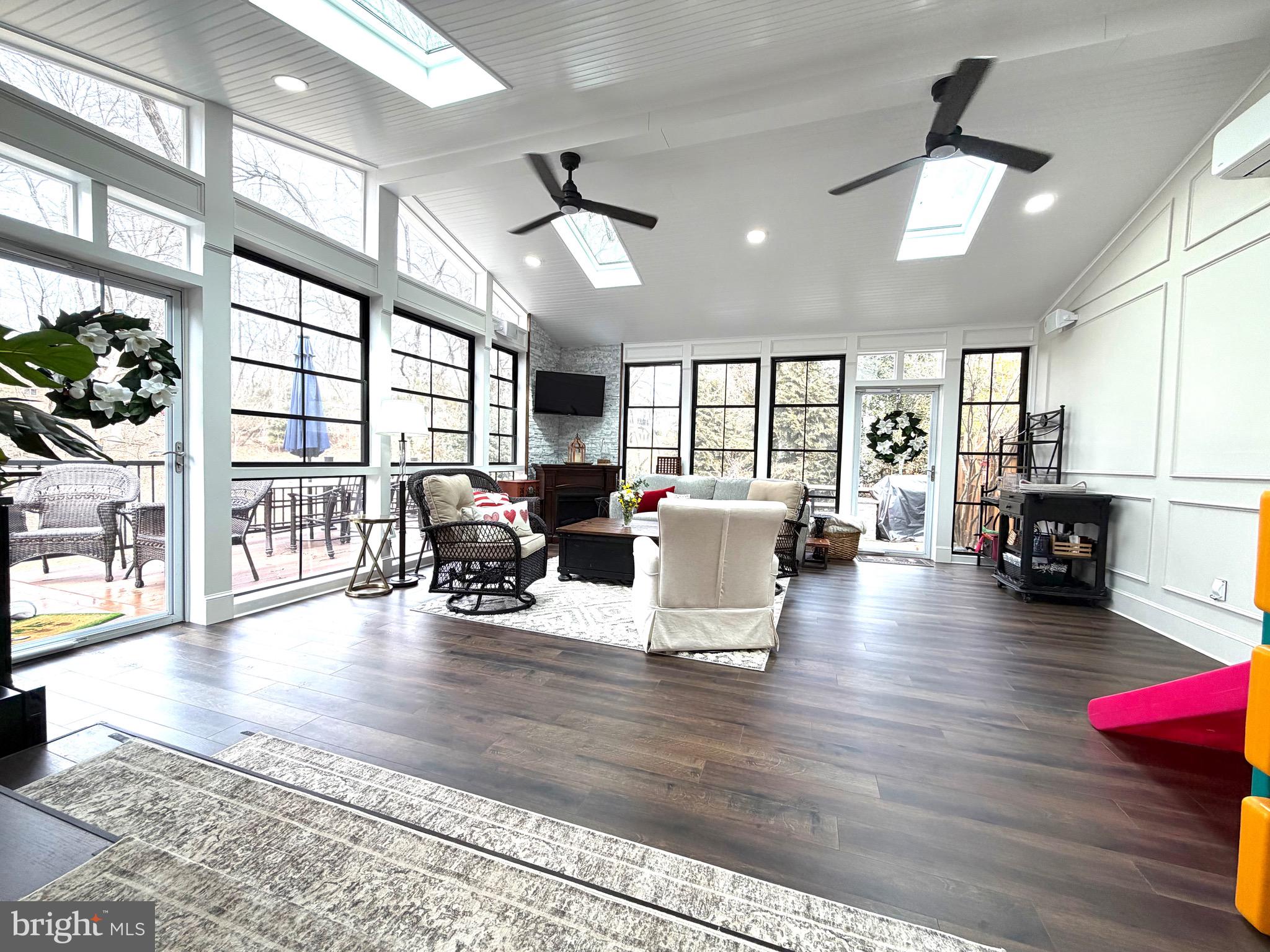 TANGLEWOOD - Residential
