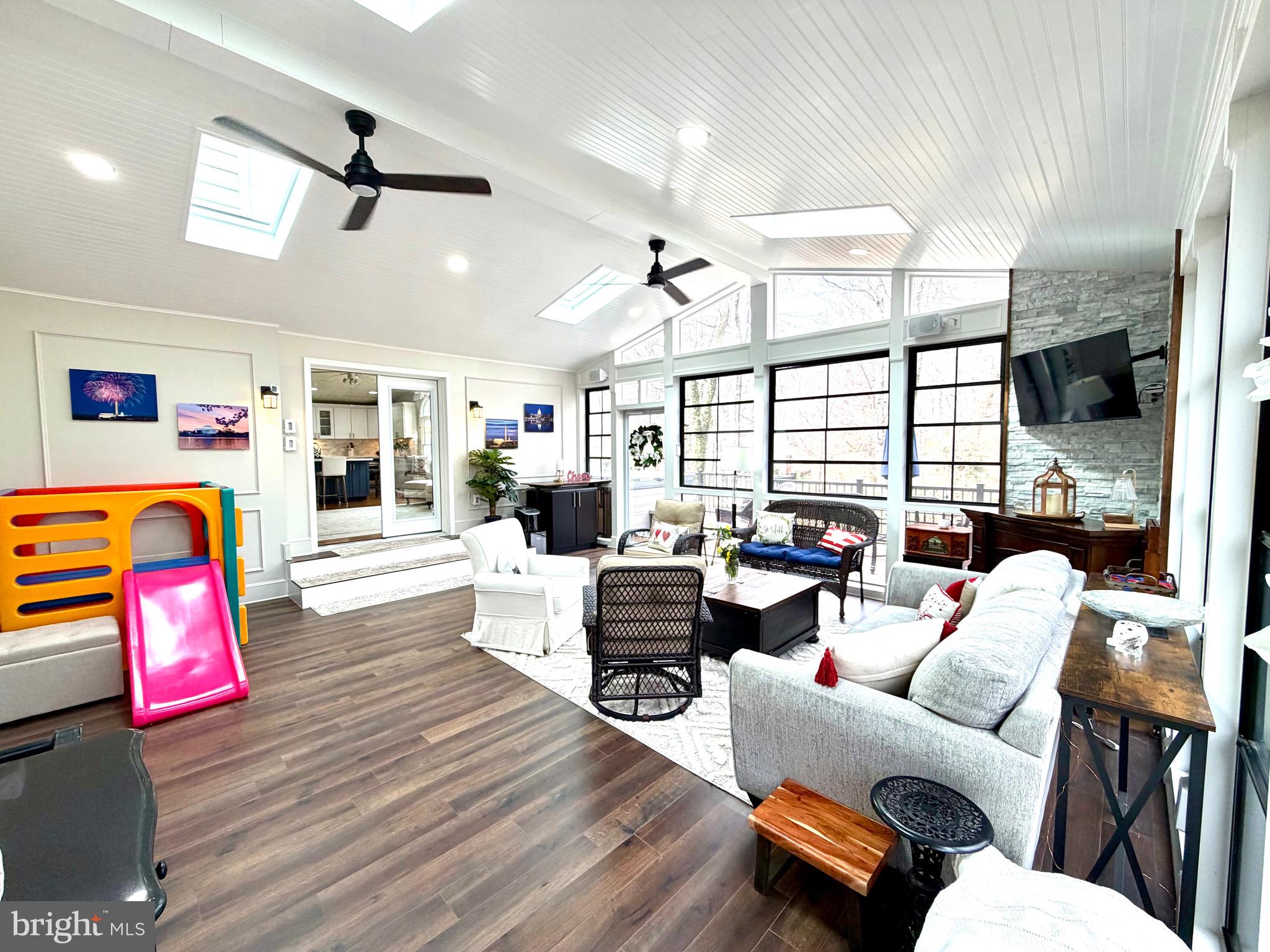 TANGLEWOOD - Residential