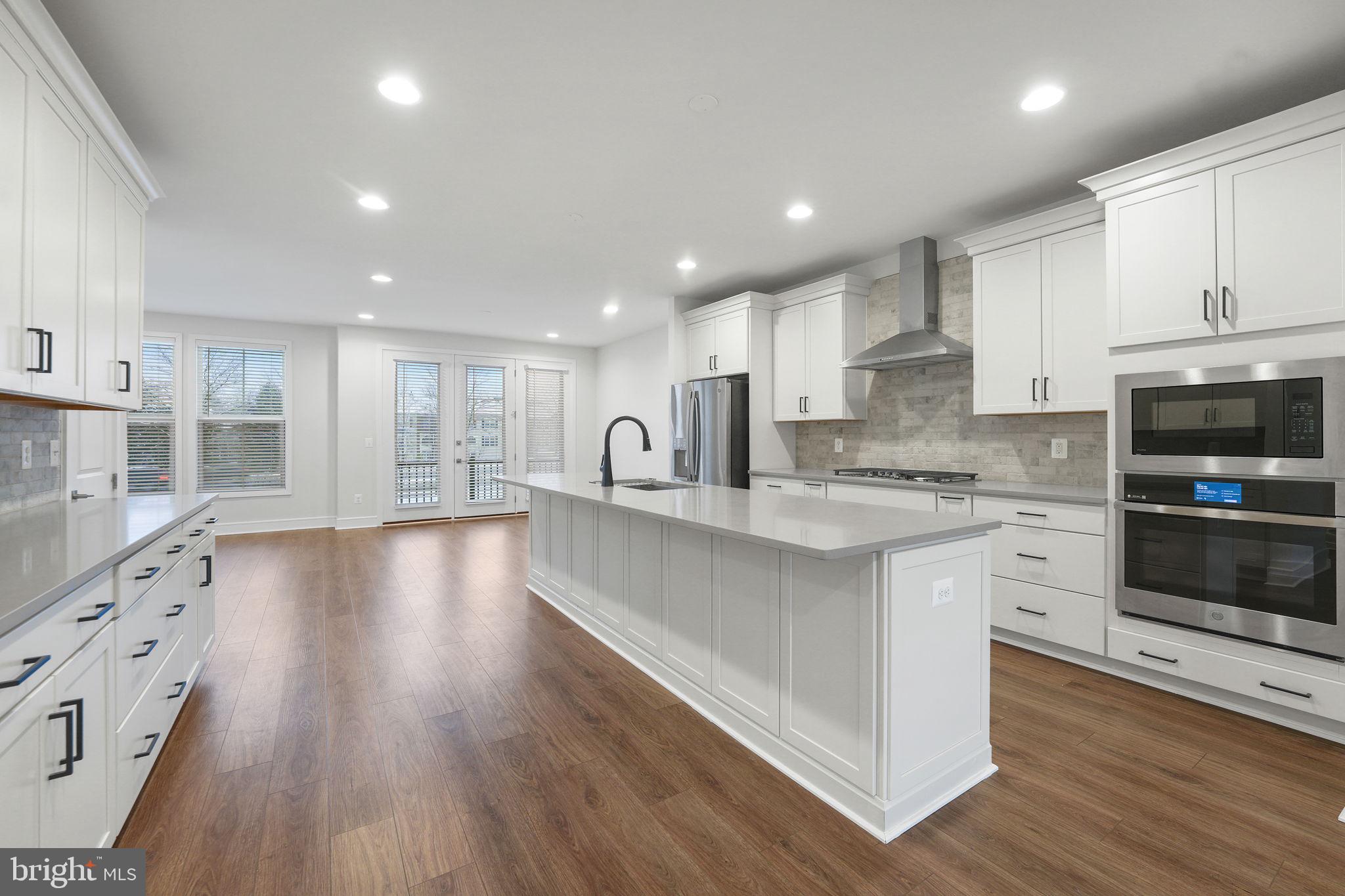 DEMOTT & SILVER - Residential Lease