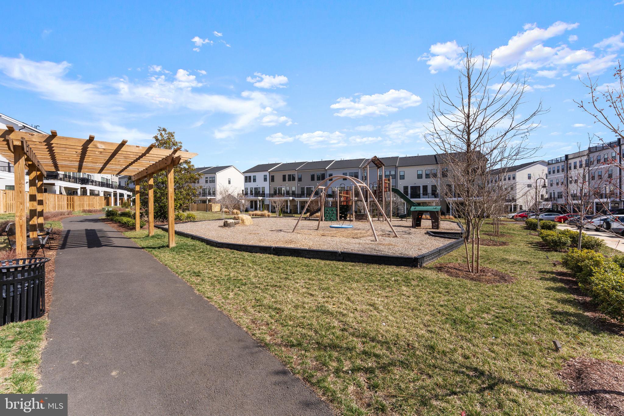 DEMOTT & SILVER - Residential Lease