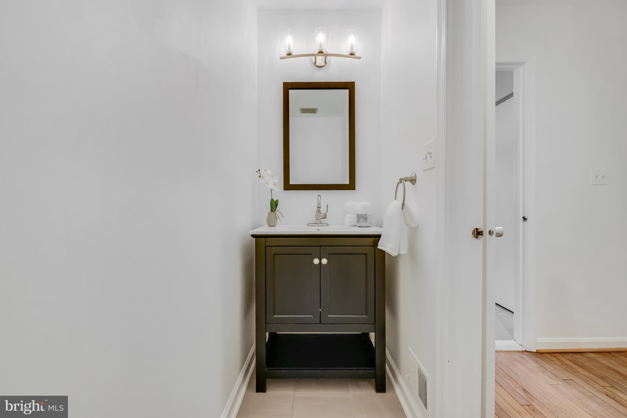 RESTON - Residential