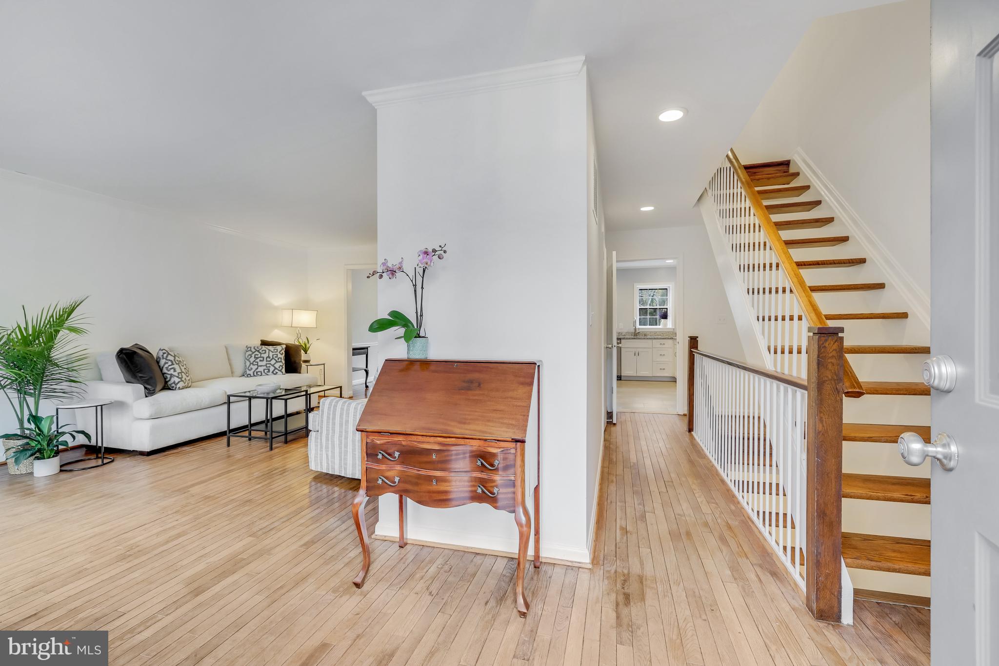RESTON - Residential