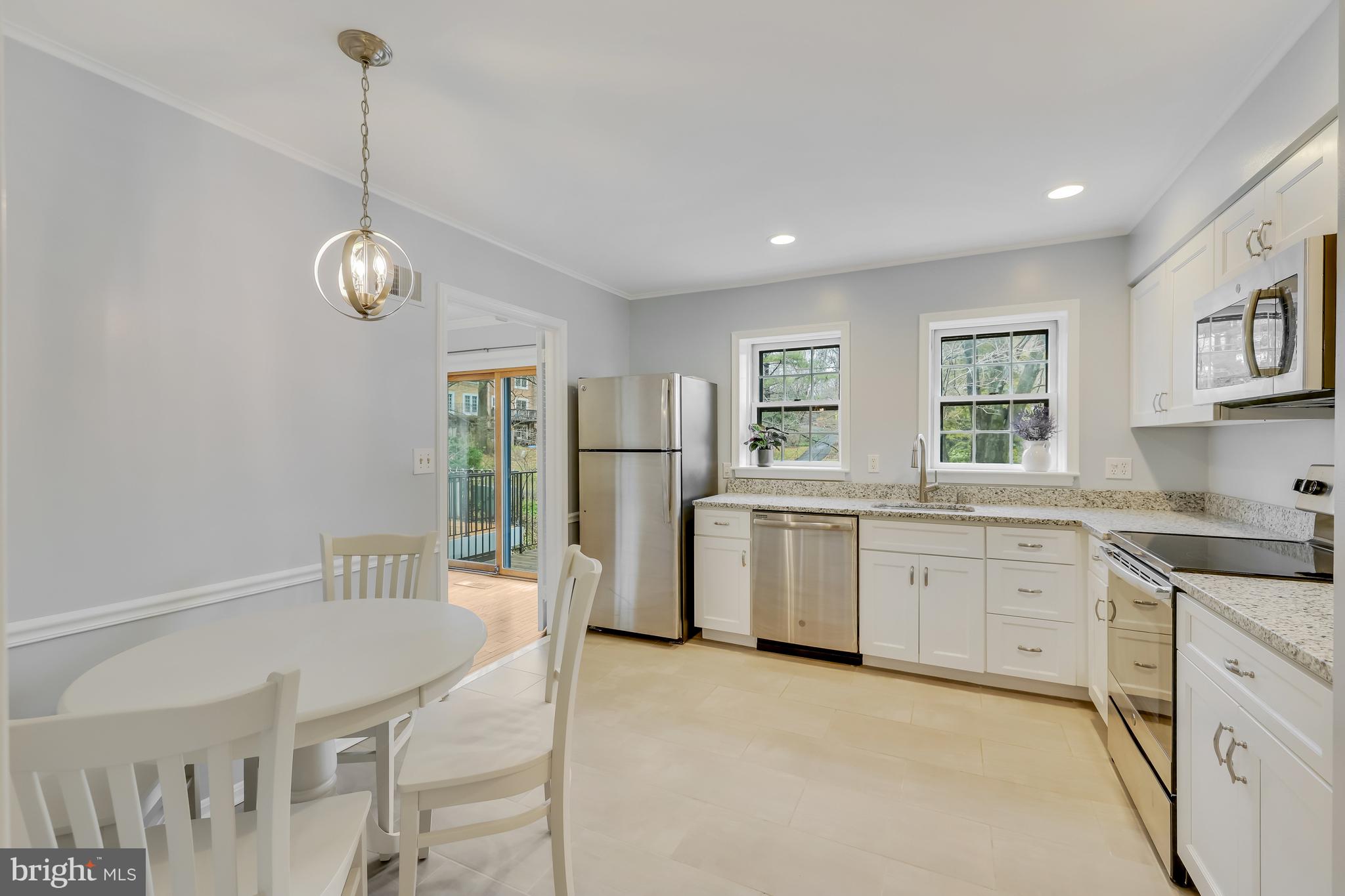 RESTON - Residential
