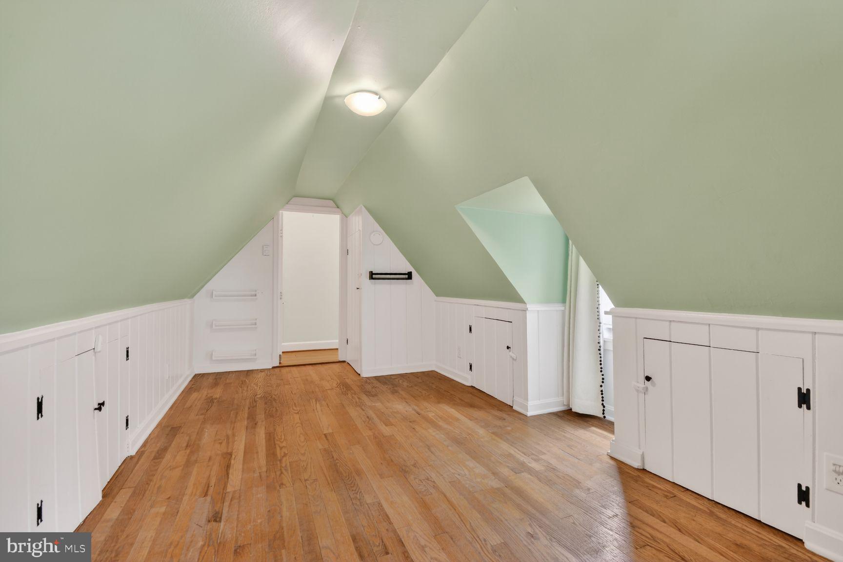 SILVER SPRING - Residential