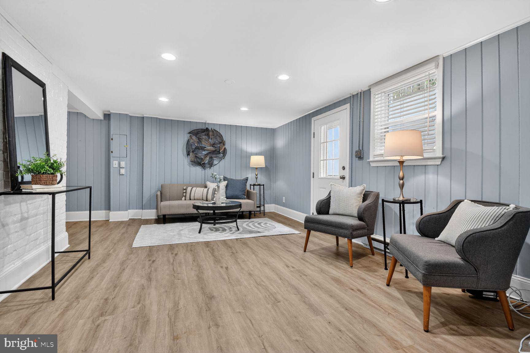 SILVER SPRING - Residential