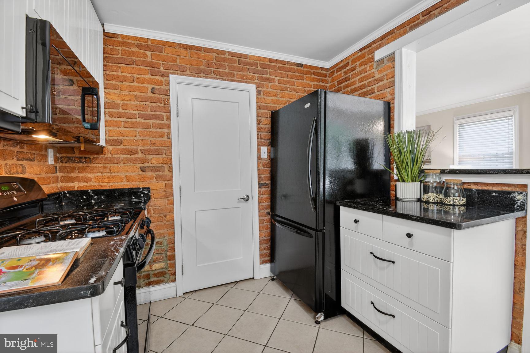 SILVER SPRING - Residential