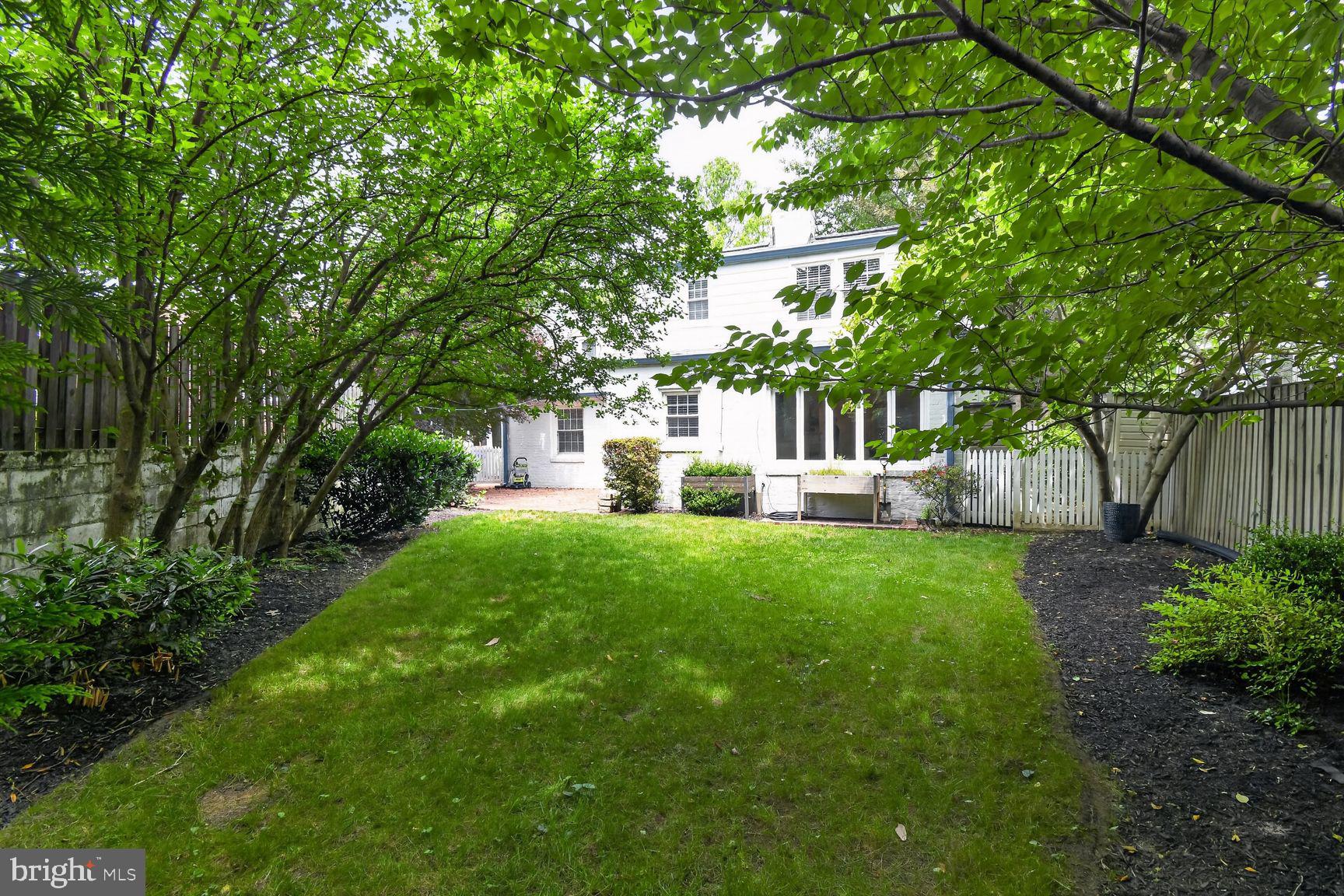 SILVER SPRING - Residential