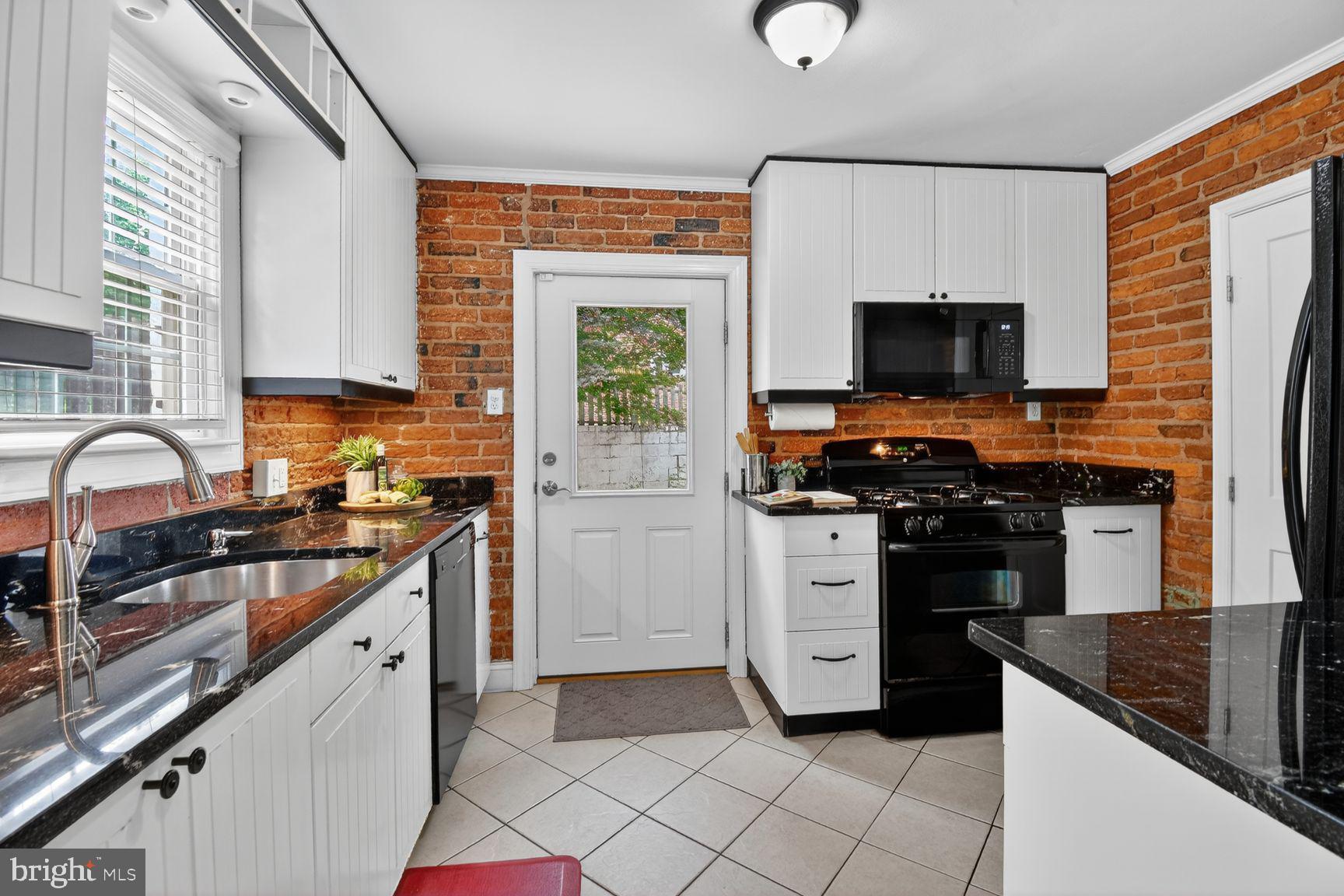 SILVER SPRING - Residential