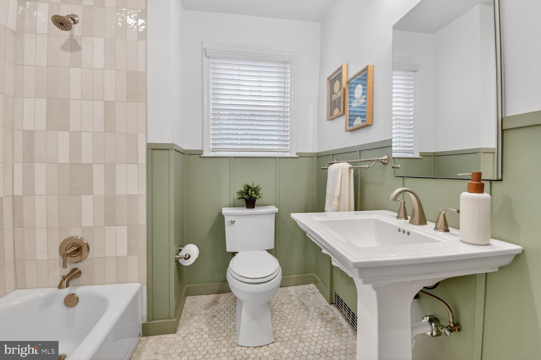 SILVER SPRING - Residential