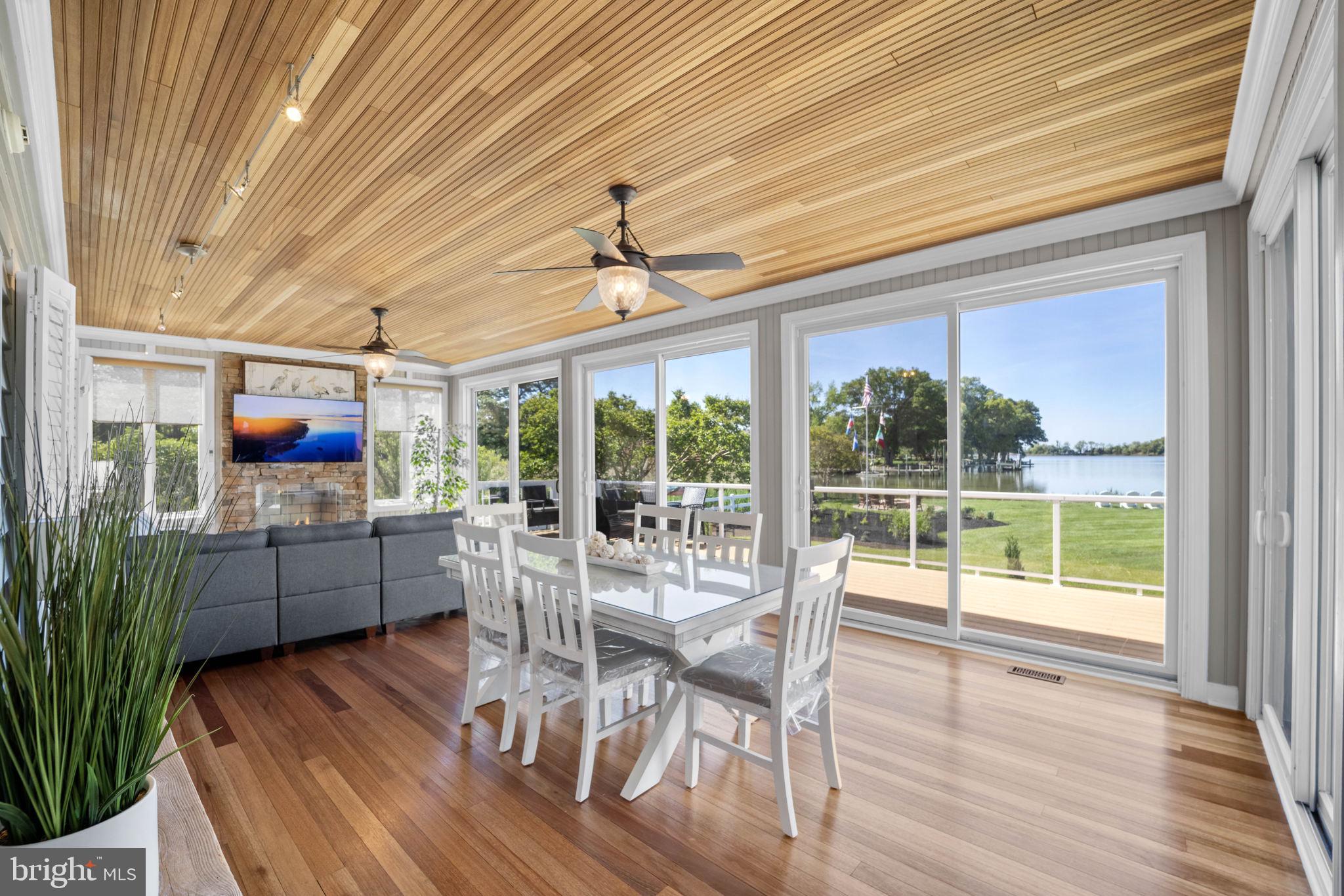 COVE CREEK CLUB - Residential