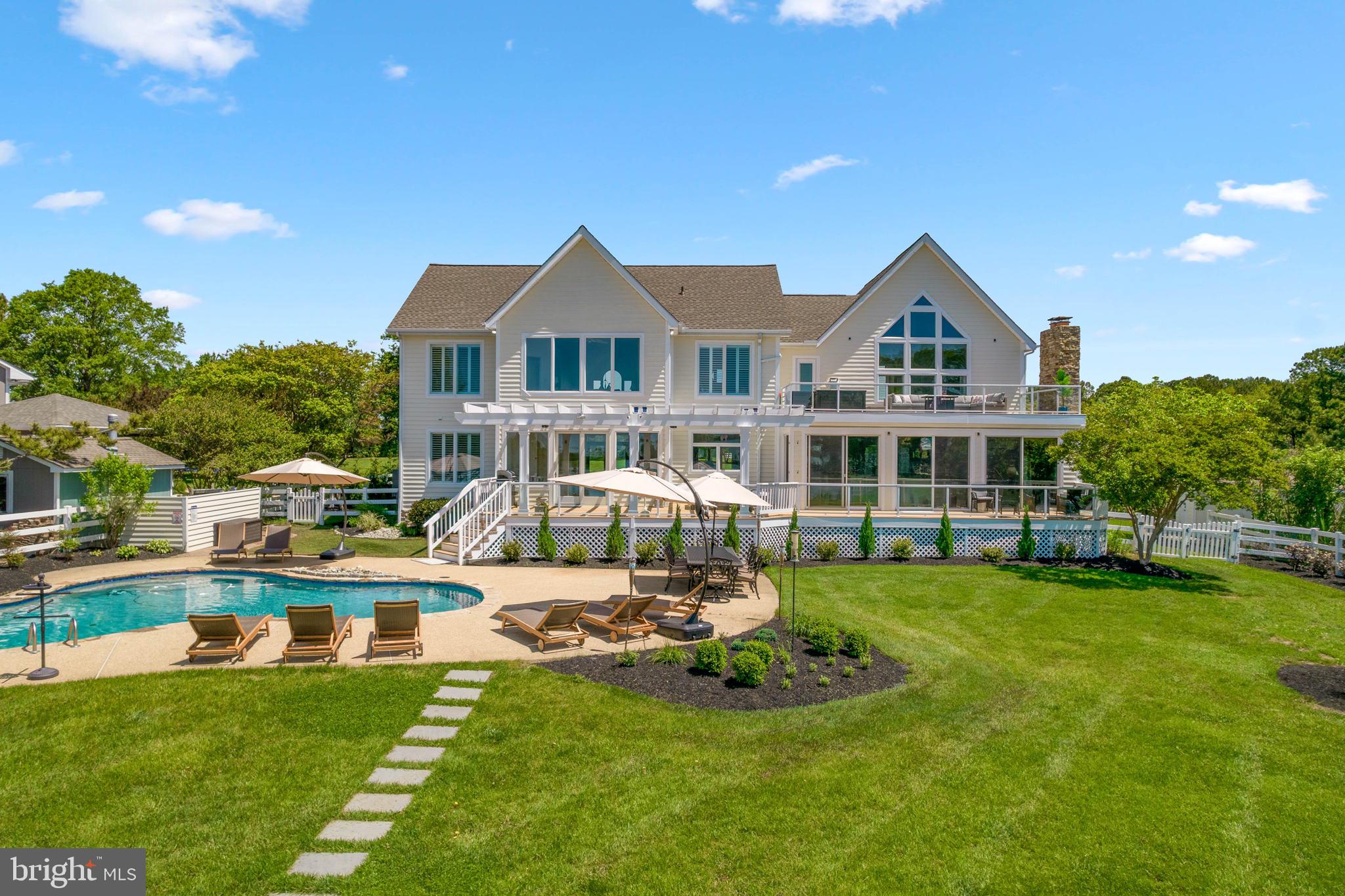 COVE CREEK CLUB - Residential