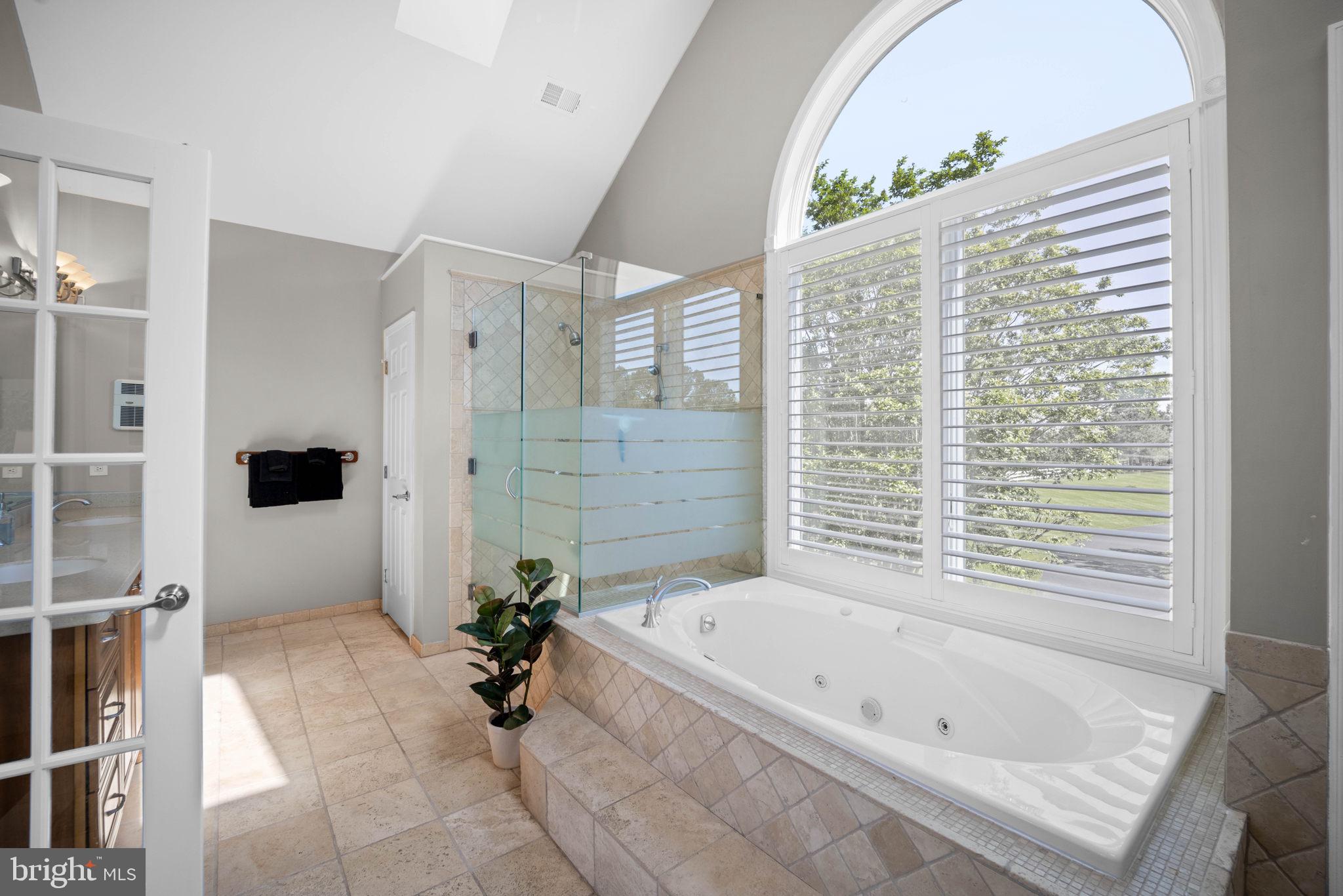 COVE CREEK CLUB - Residential