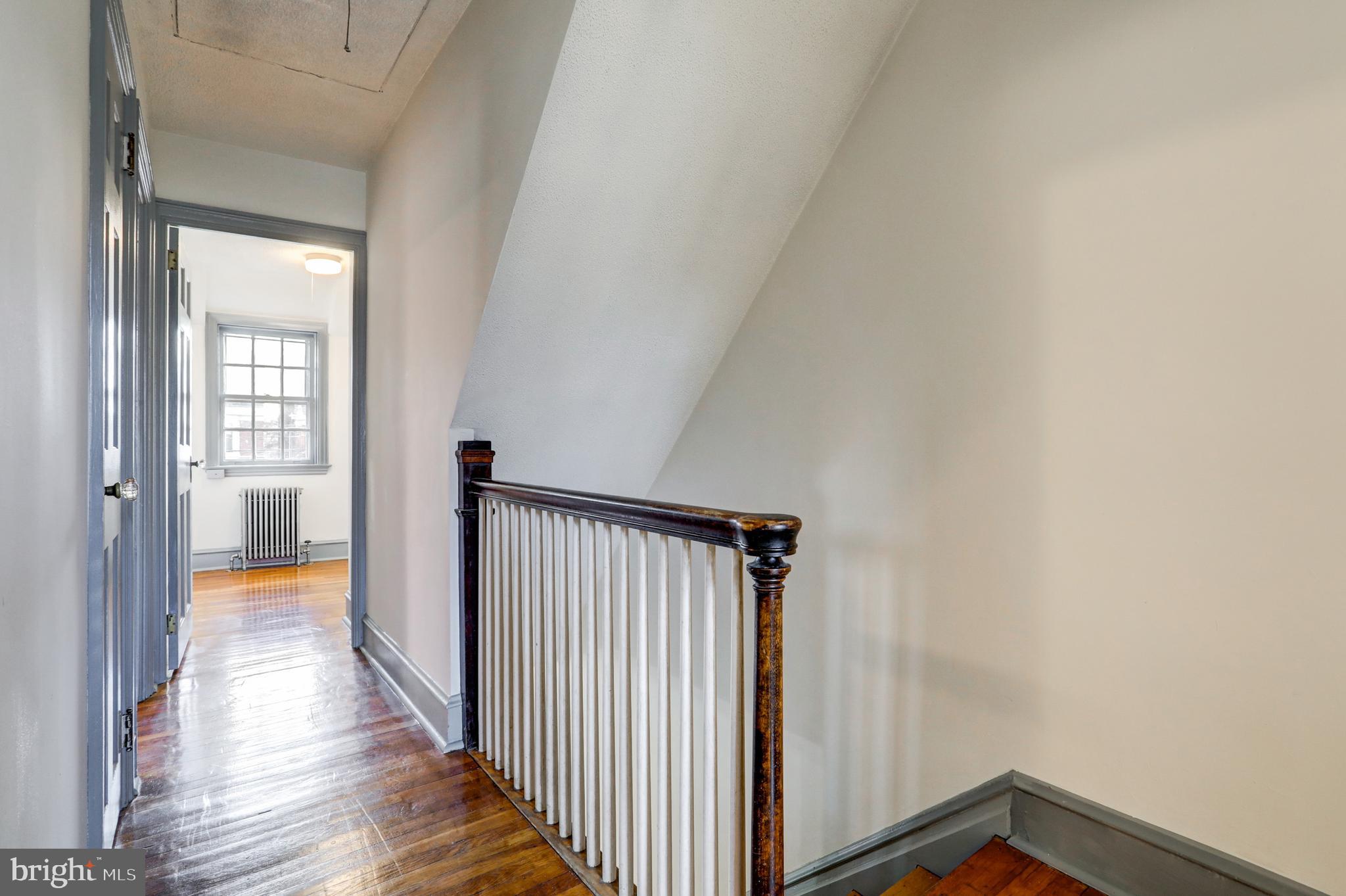 CHESTNUT HILL - Residential