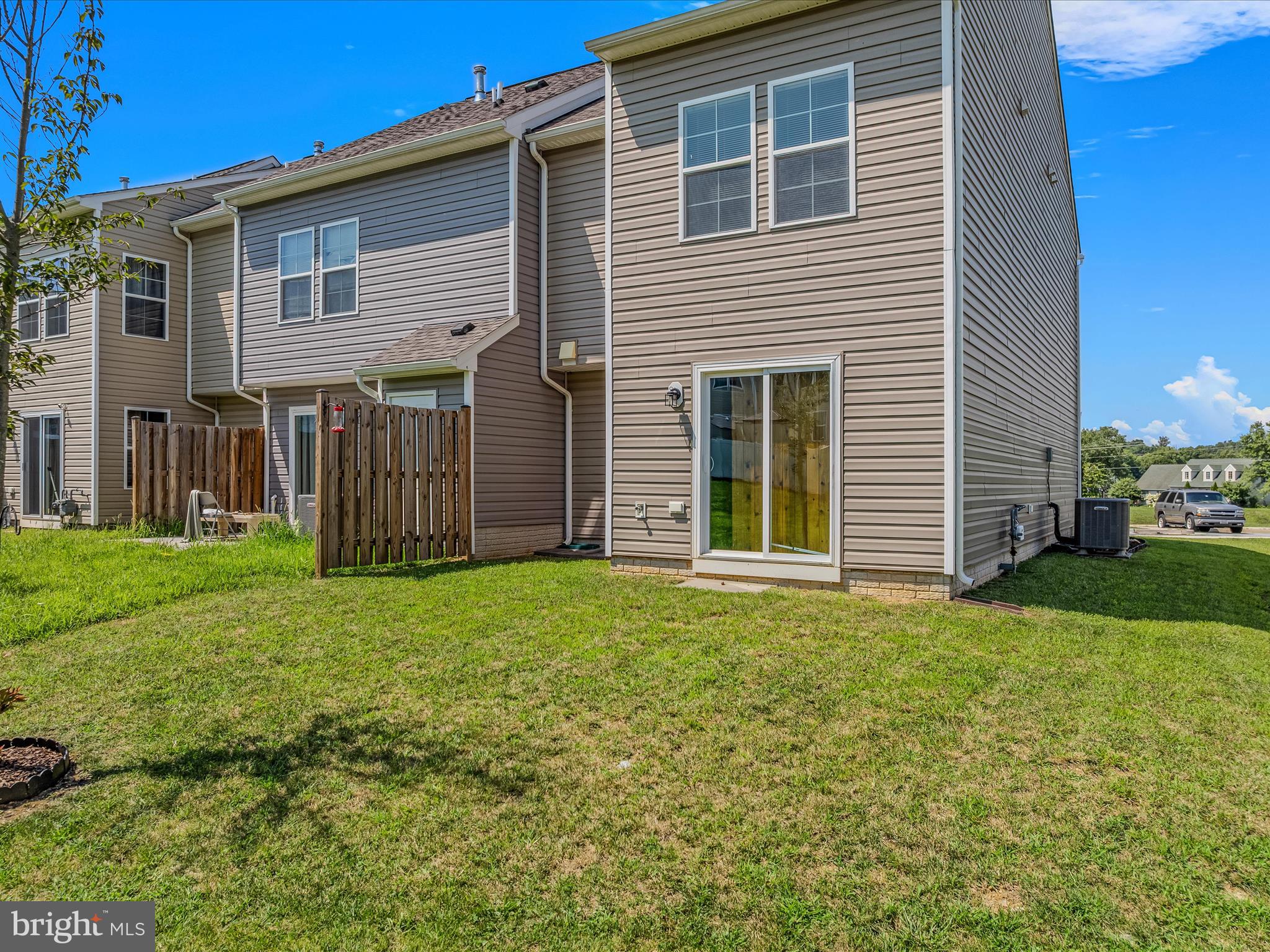 ARCHERS ROCK - Residential