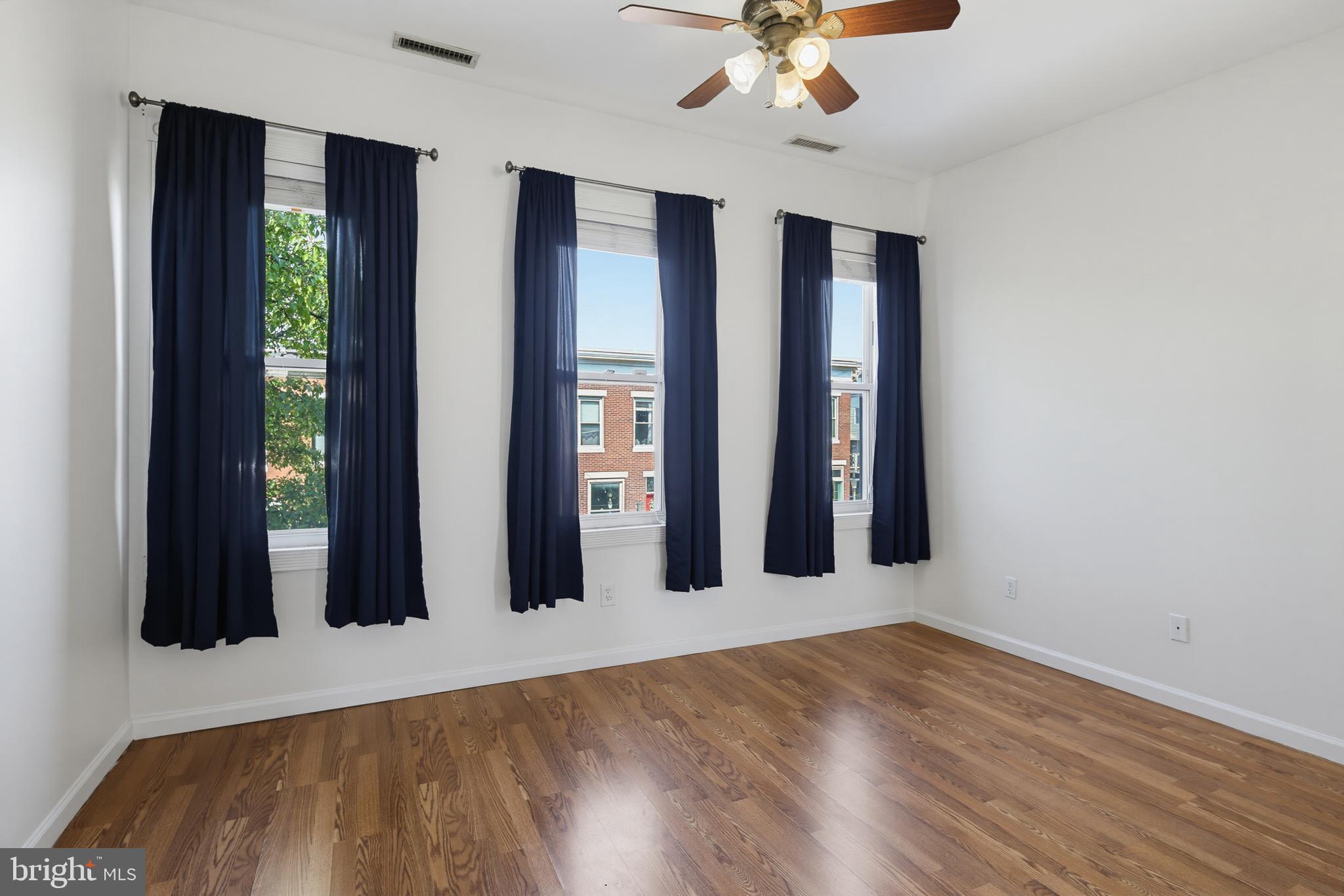 RIVERSIDE PARK - Residential