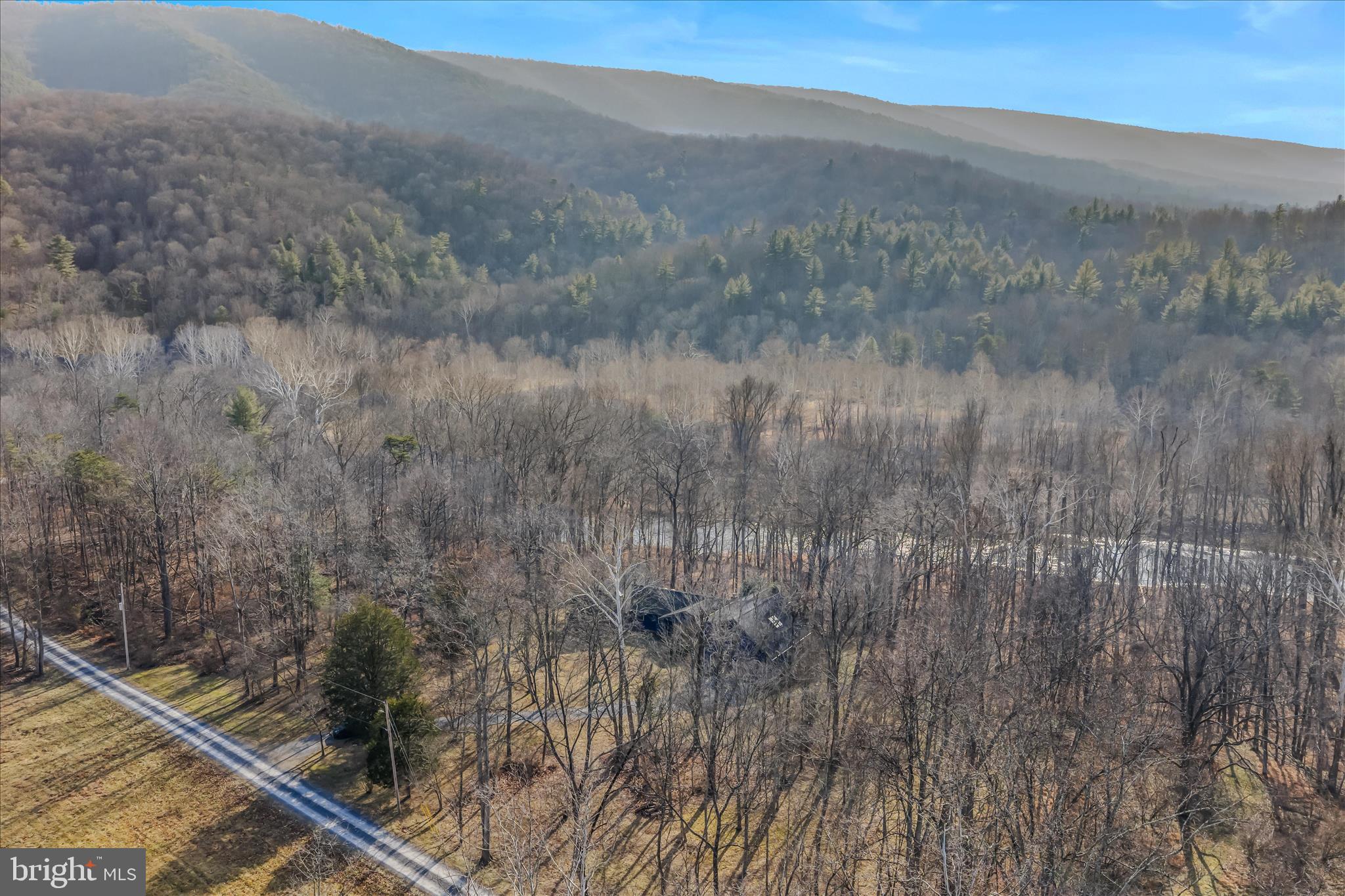 MOUNTAIN RIVER RETREAT - Residential