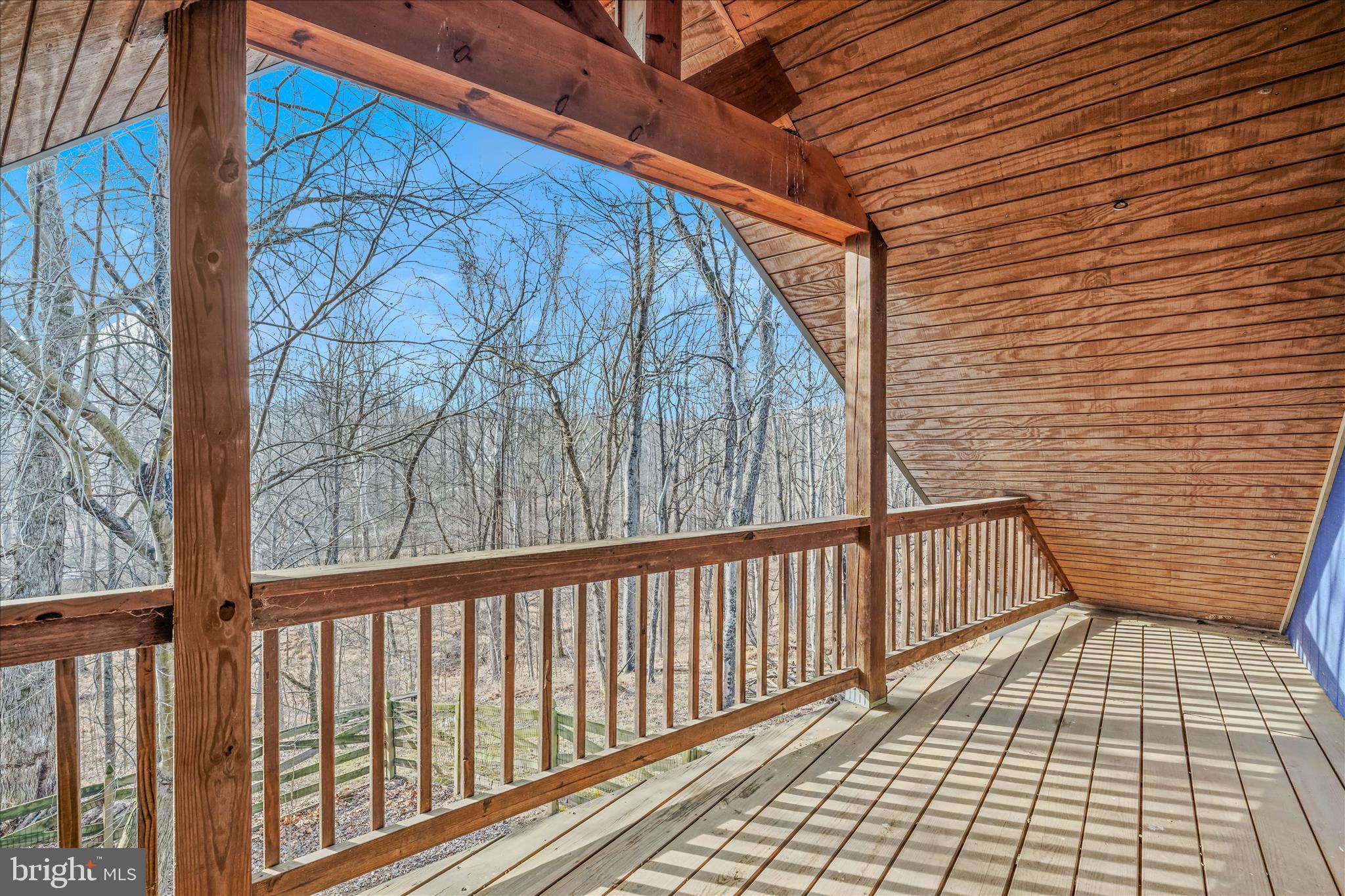 MOUNTAIN RIVER RETREAT - Residential