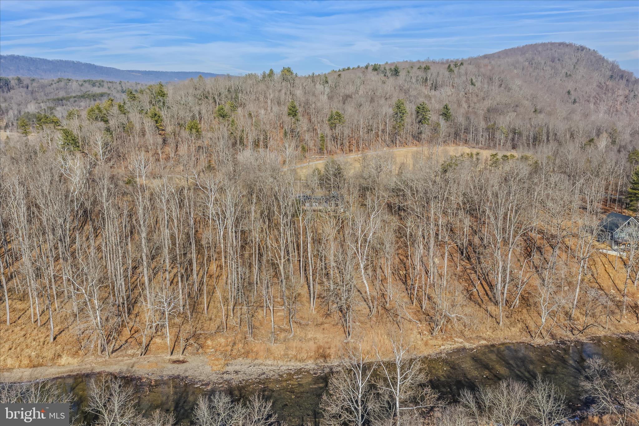 MOUNTAIN RIVER RETREAT - Residential