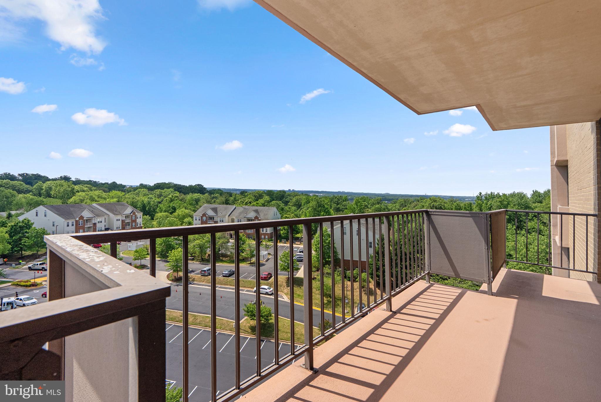 TOWERS IN WESTCHESTER PARK - Residential