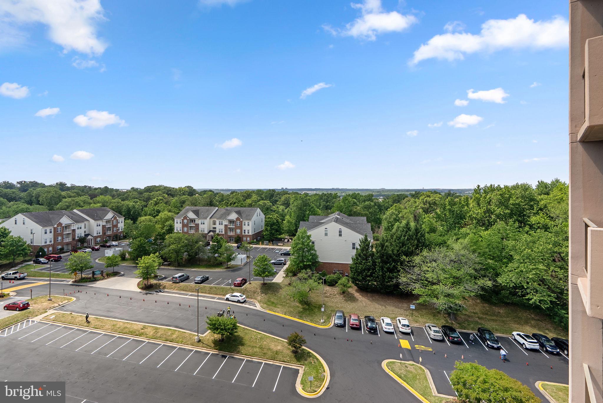 TOWERS IN WESTCHESTER PARK - Residential