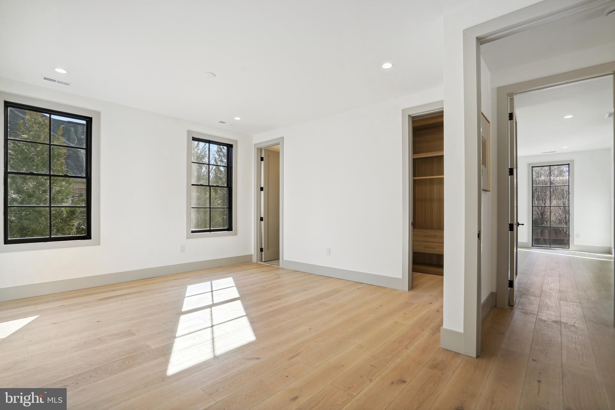 CHESTERBROOK - Residential