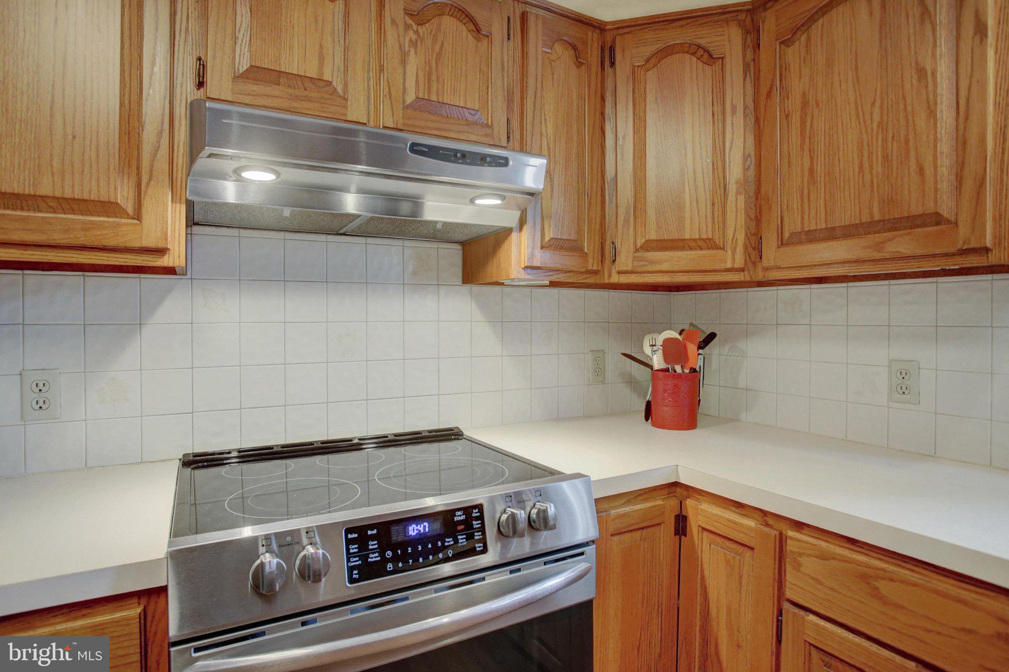 WINDSOR RIDGE - Residential
