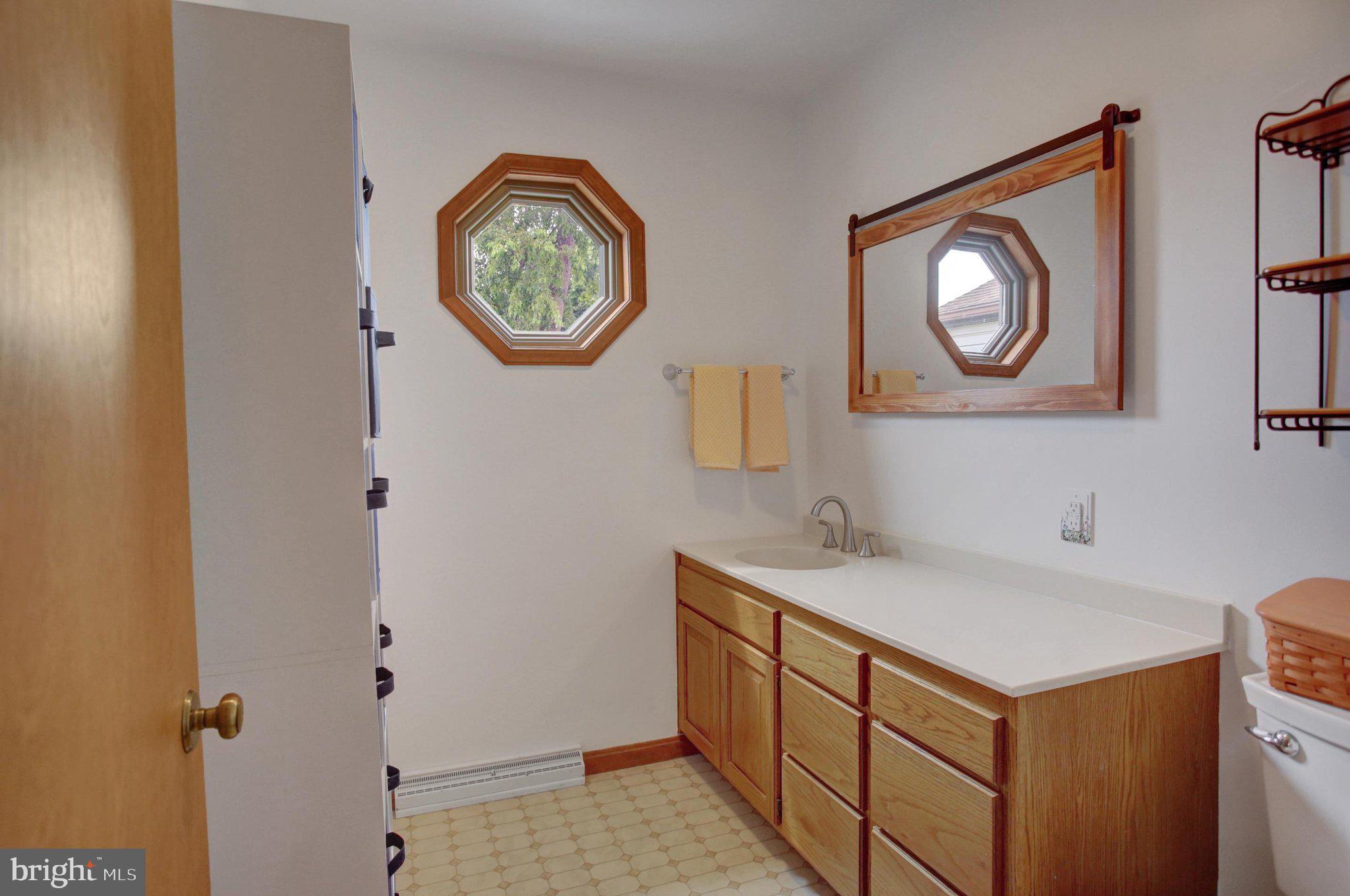 WINDSOR RIDGE - Residential