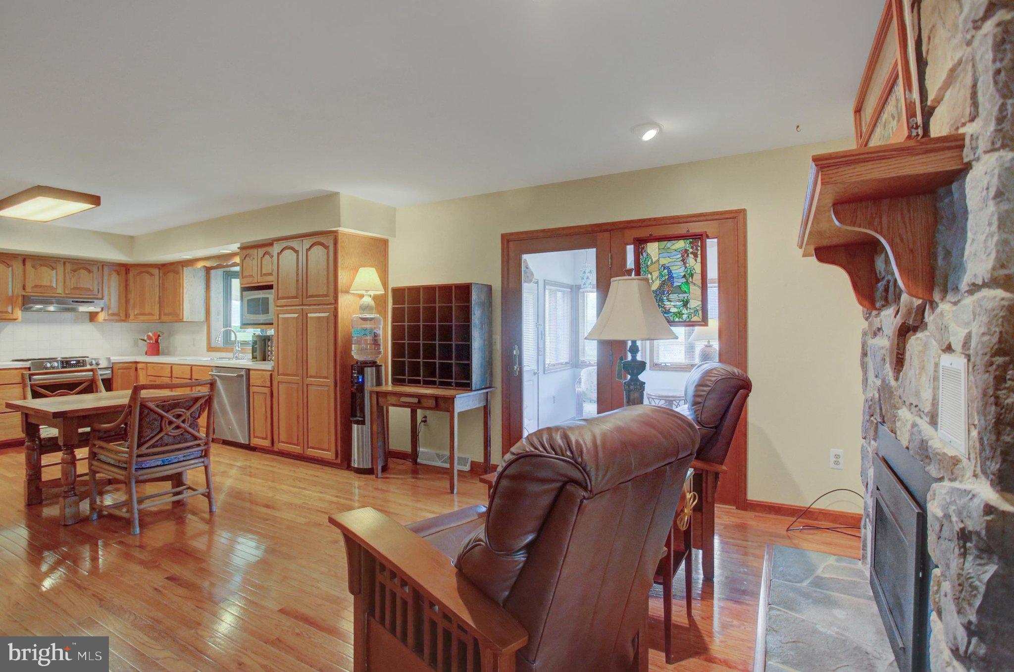 WINDSOR RIDGE - Residential