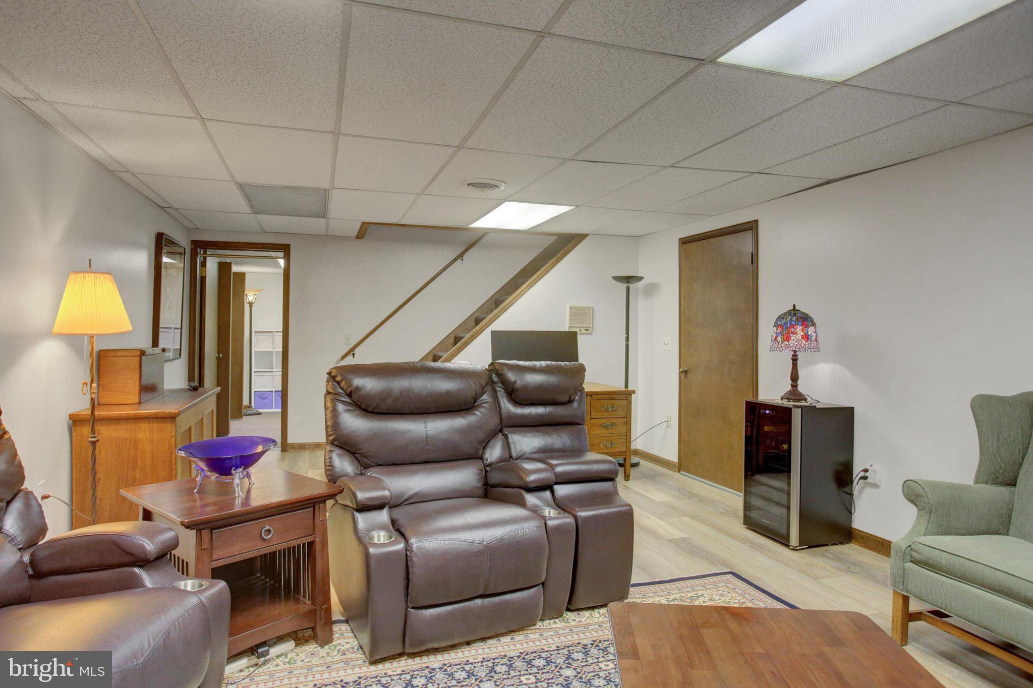 WINDSOR RIDGE - Residential