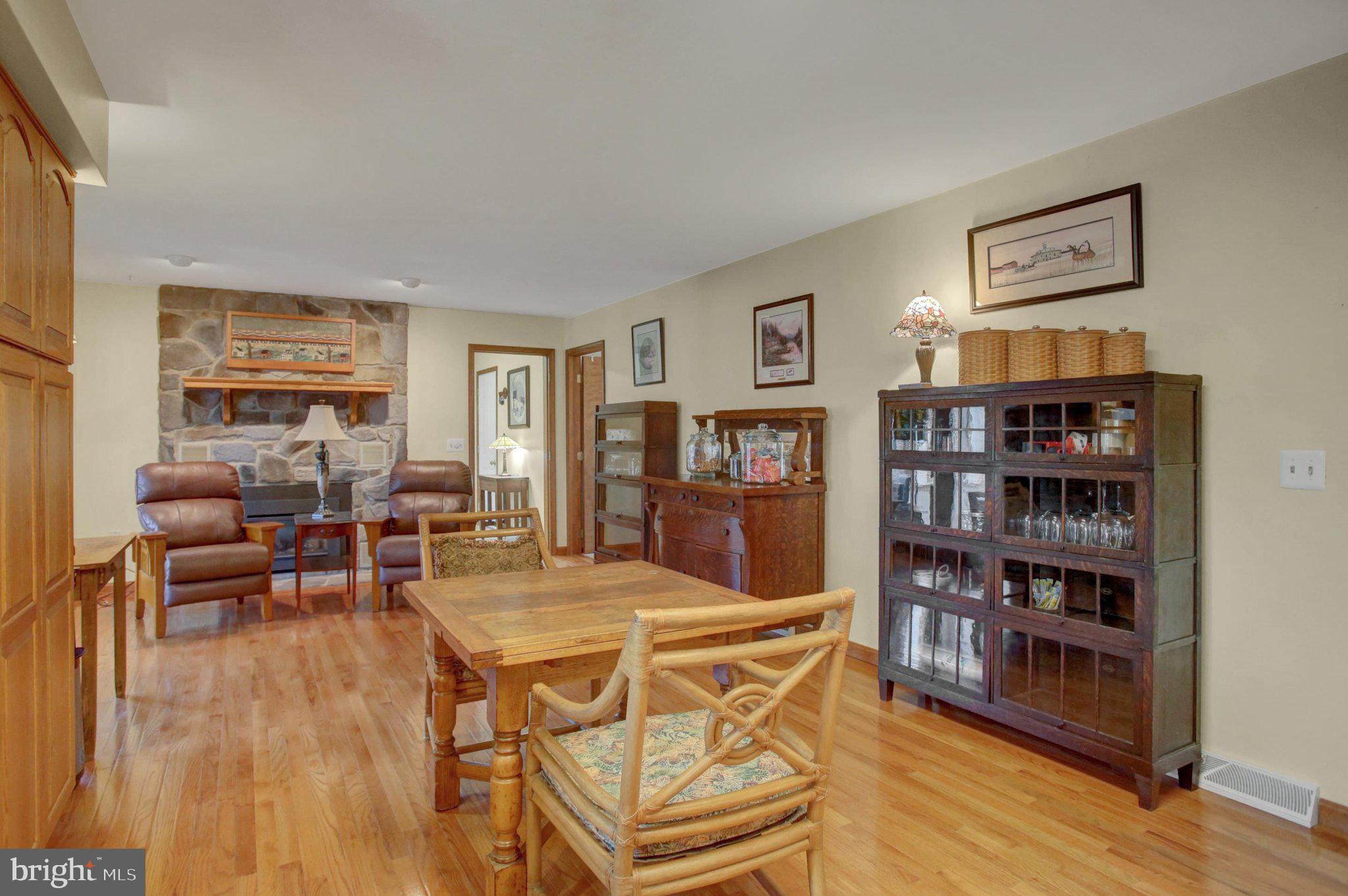 WINDSOR RIDGE - Residential