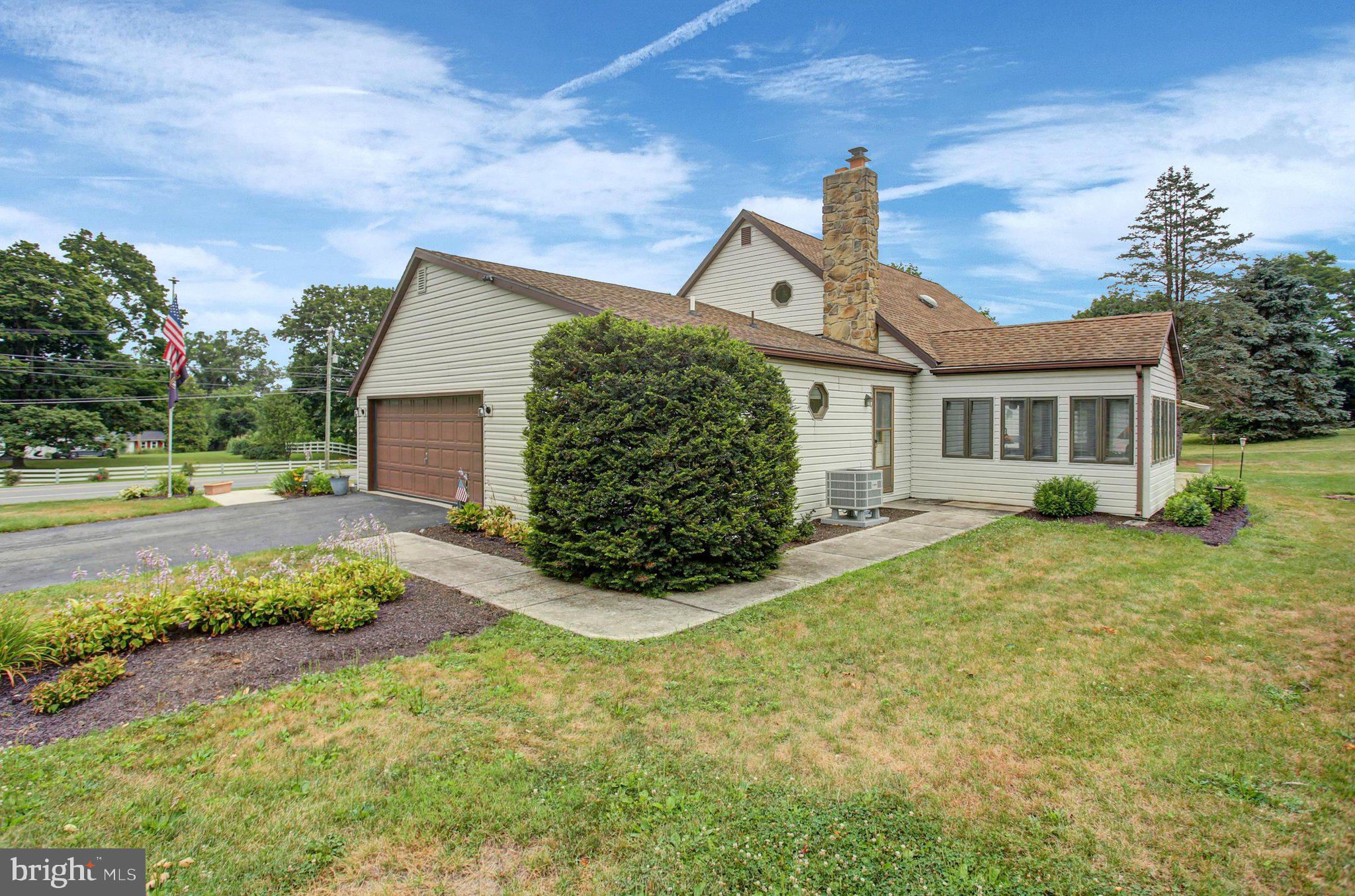 WINDSOR RIDGE - Residential